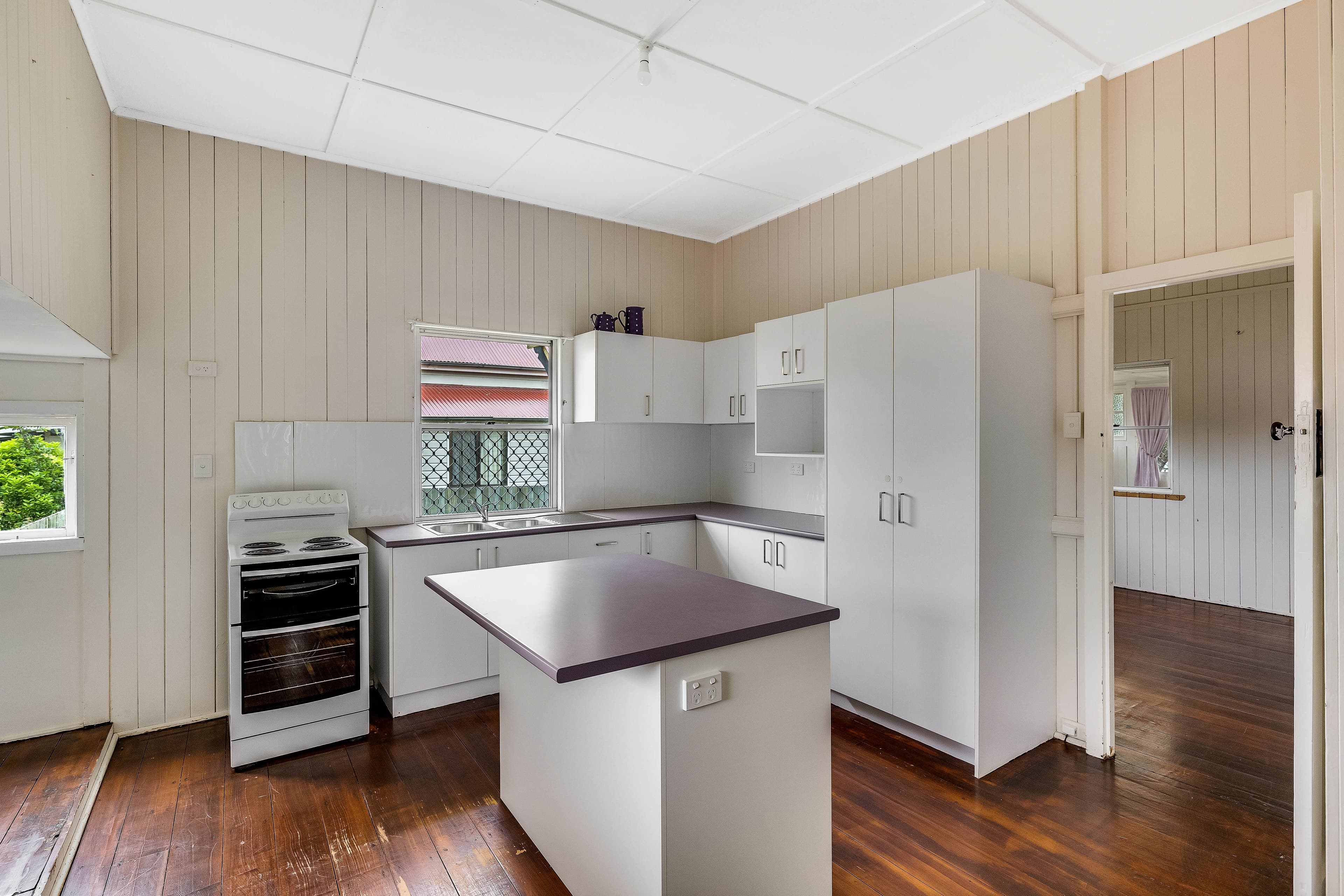 214 Russell Street, Newtown QLD 4350, Newtown - Thumbnail 4