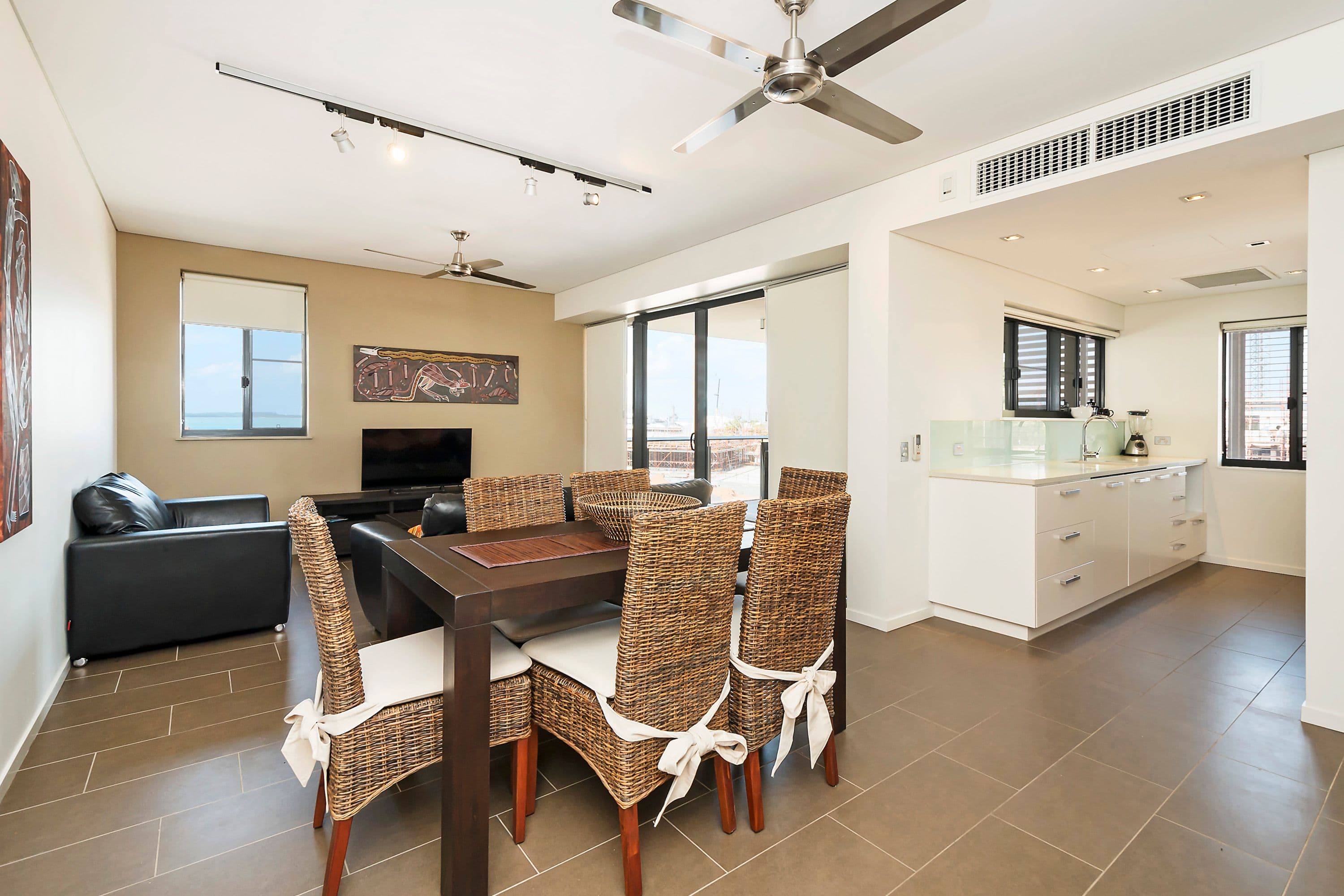 224/19 Kitchener Drive, DARWIN CITY NT 0800, Darwin City - Thumbnail 2
