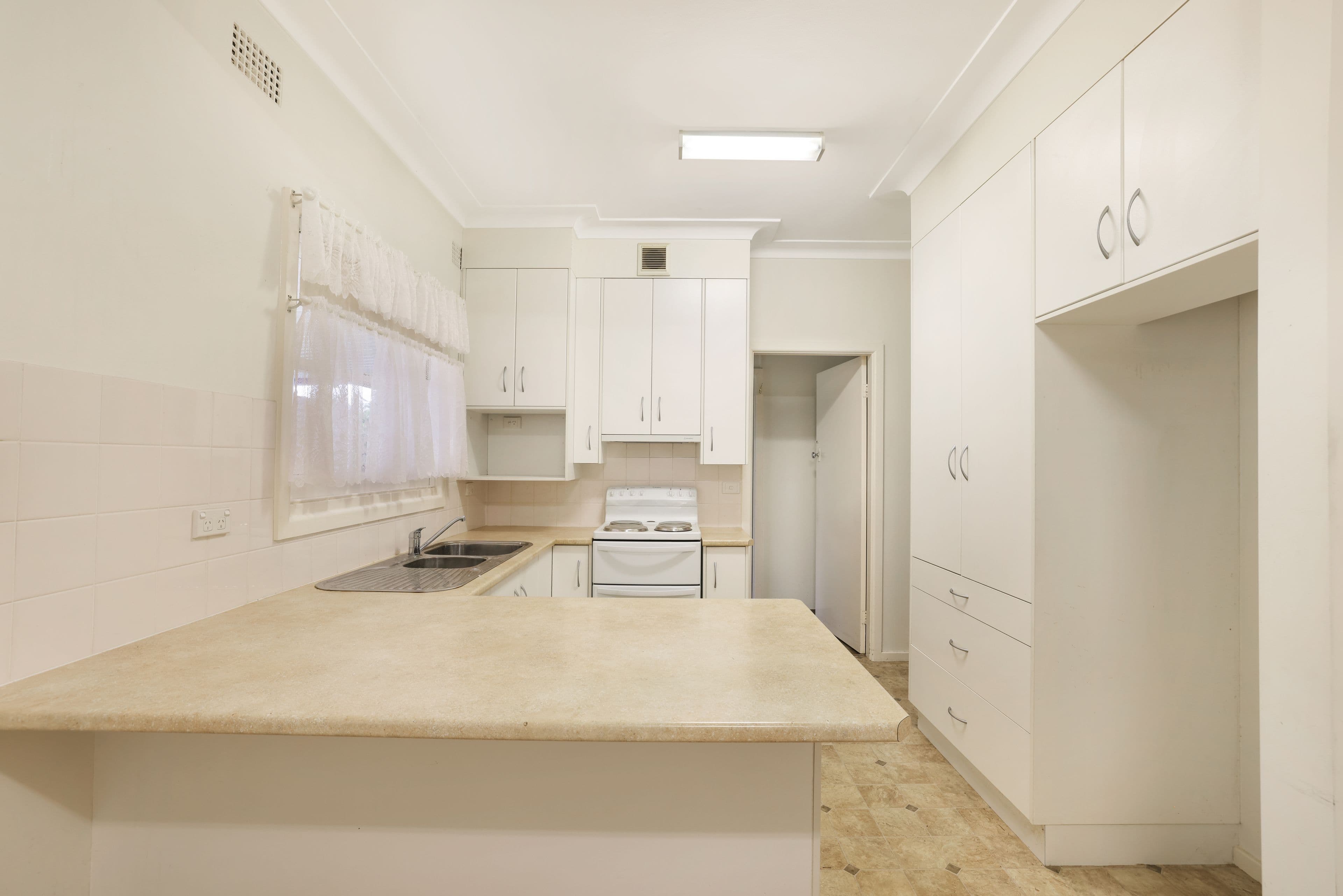 7 Kent Street, Tamworth NSW 2340, Tamworth - Thumbnail 4