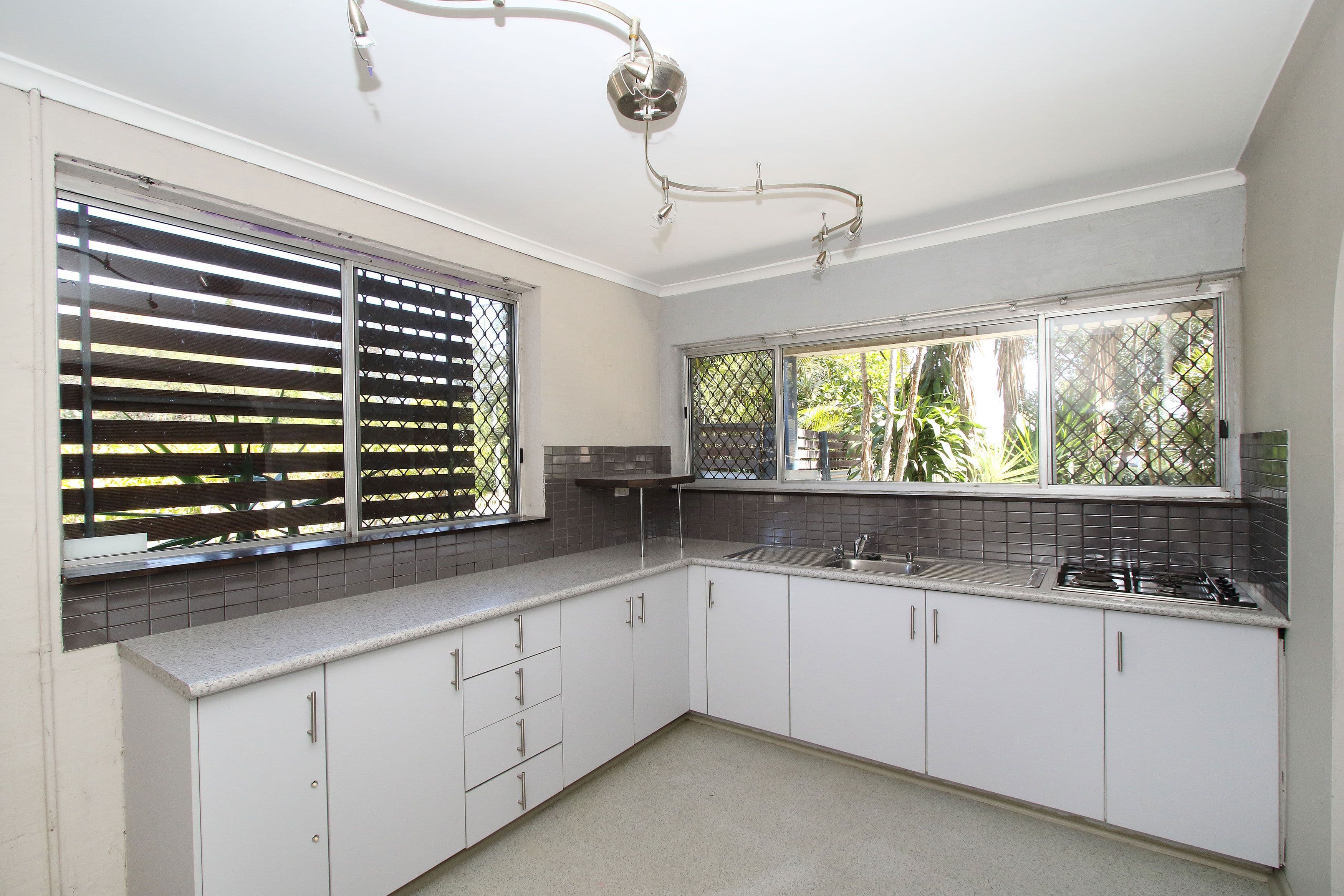 11 Rapur Street, Raceview QLD 4305, Raceview - Thumbnail 5