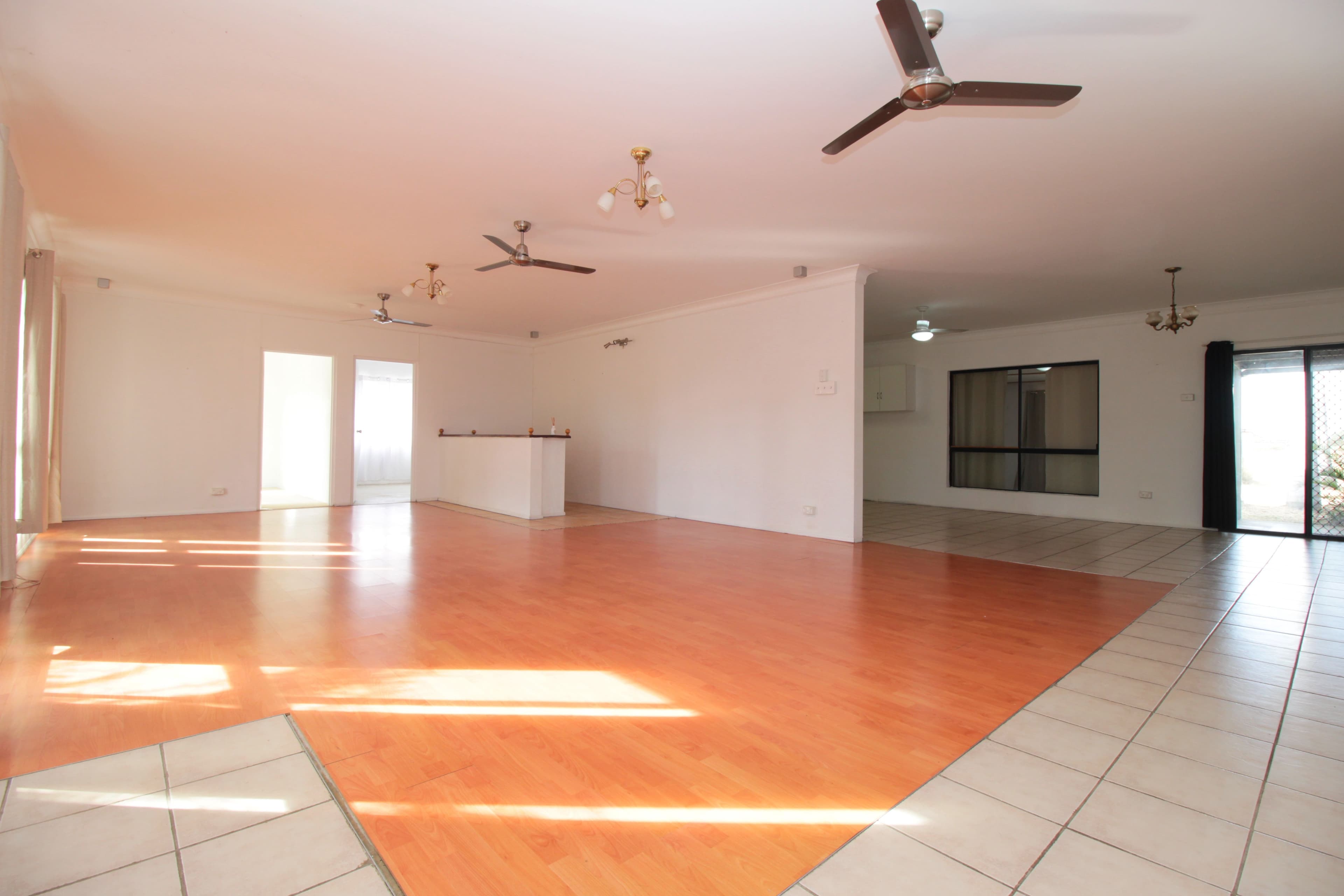 18 Edgewood Drive, Emerald QLD 4720, Emerald - Thumbnail 2