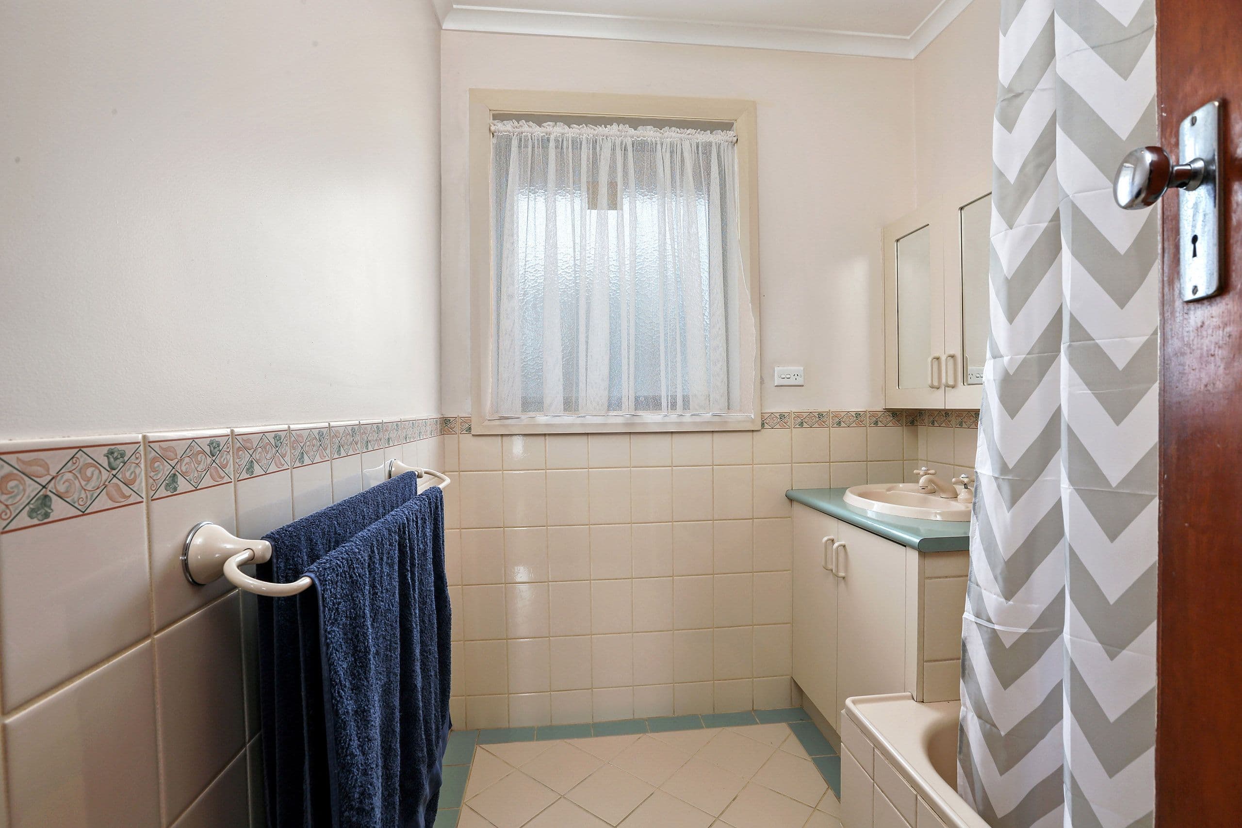 53 Goldsworthy Road, Corio VIC 3214, Corio - Thumbnail 5