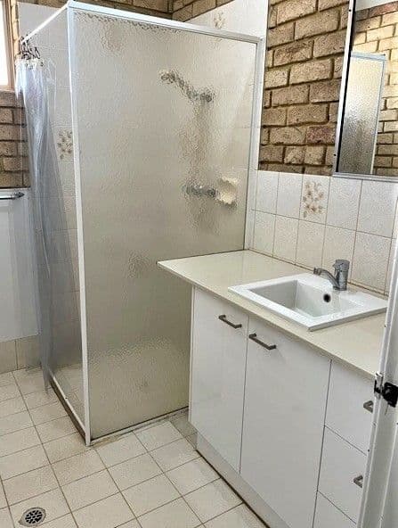 4B Koolinda Street, Geraldton WA 6530, Geraldton - Thumbnail 3