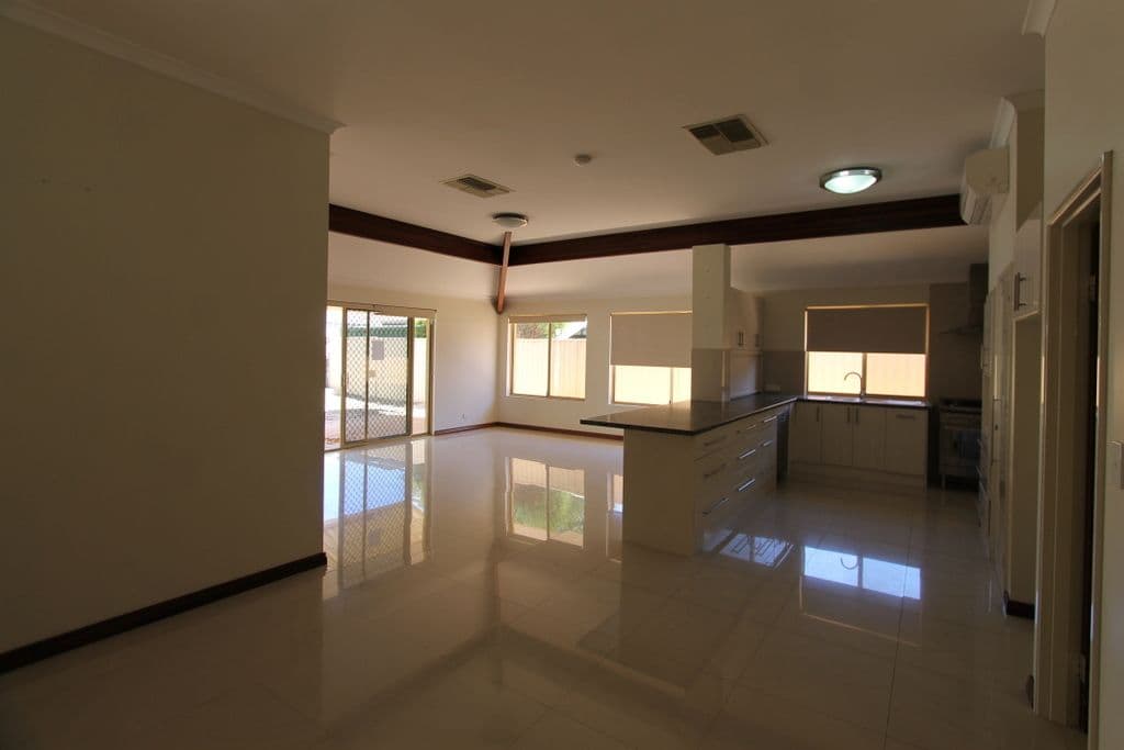 79 Star Bush Crescent, Ellenbrook WA 6069, Ellenbrook - Thumbnail 5