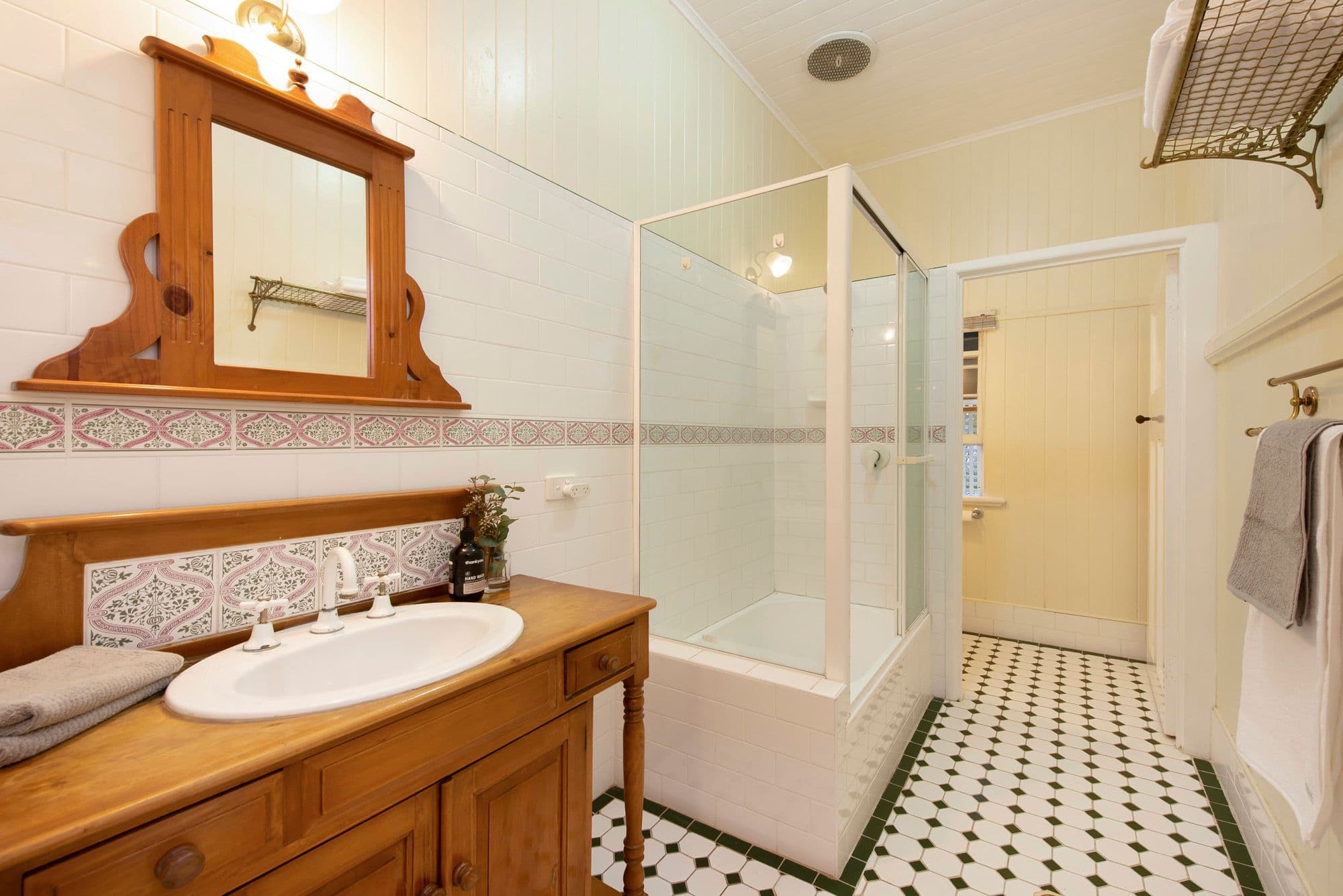18 Cormack Street, Sherwood QLD 4075, Sherwood - Thumbnail 7