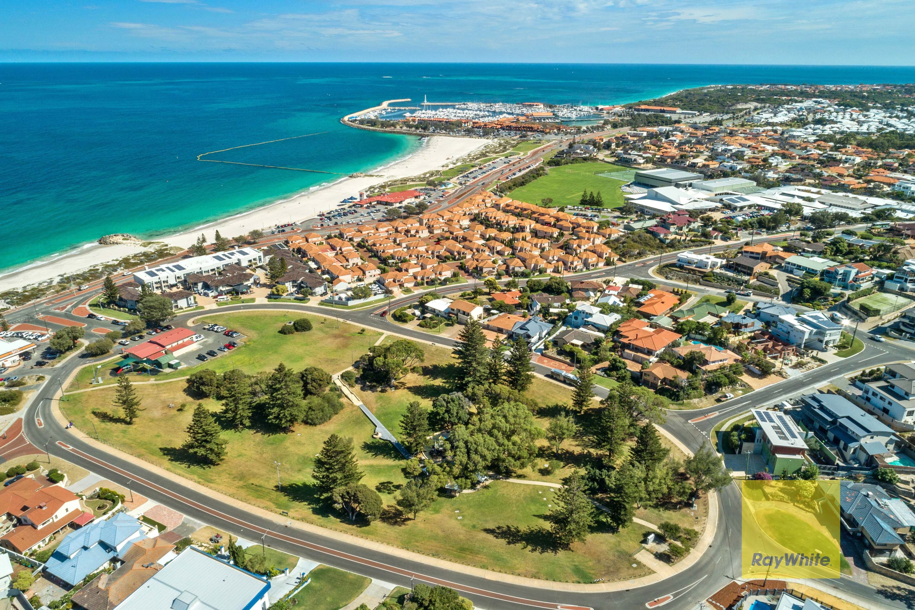 21 Parker Avenue, Sorrento WA 6020, Sorrento - Thumbnail 6