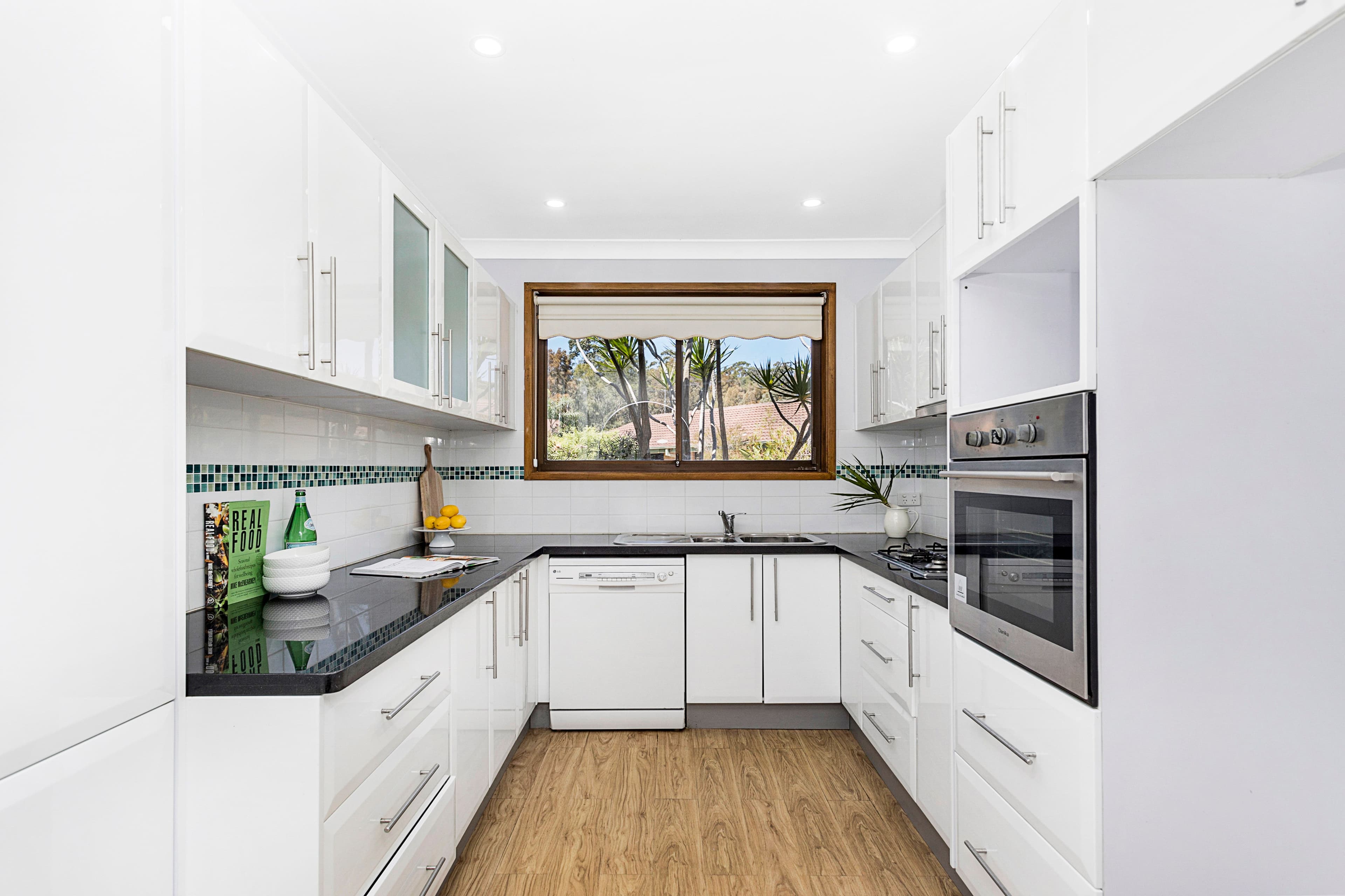 80 Wilson Parade, Heathcote NSW 2233, Heathcote - Thumbnail 3