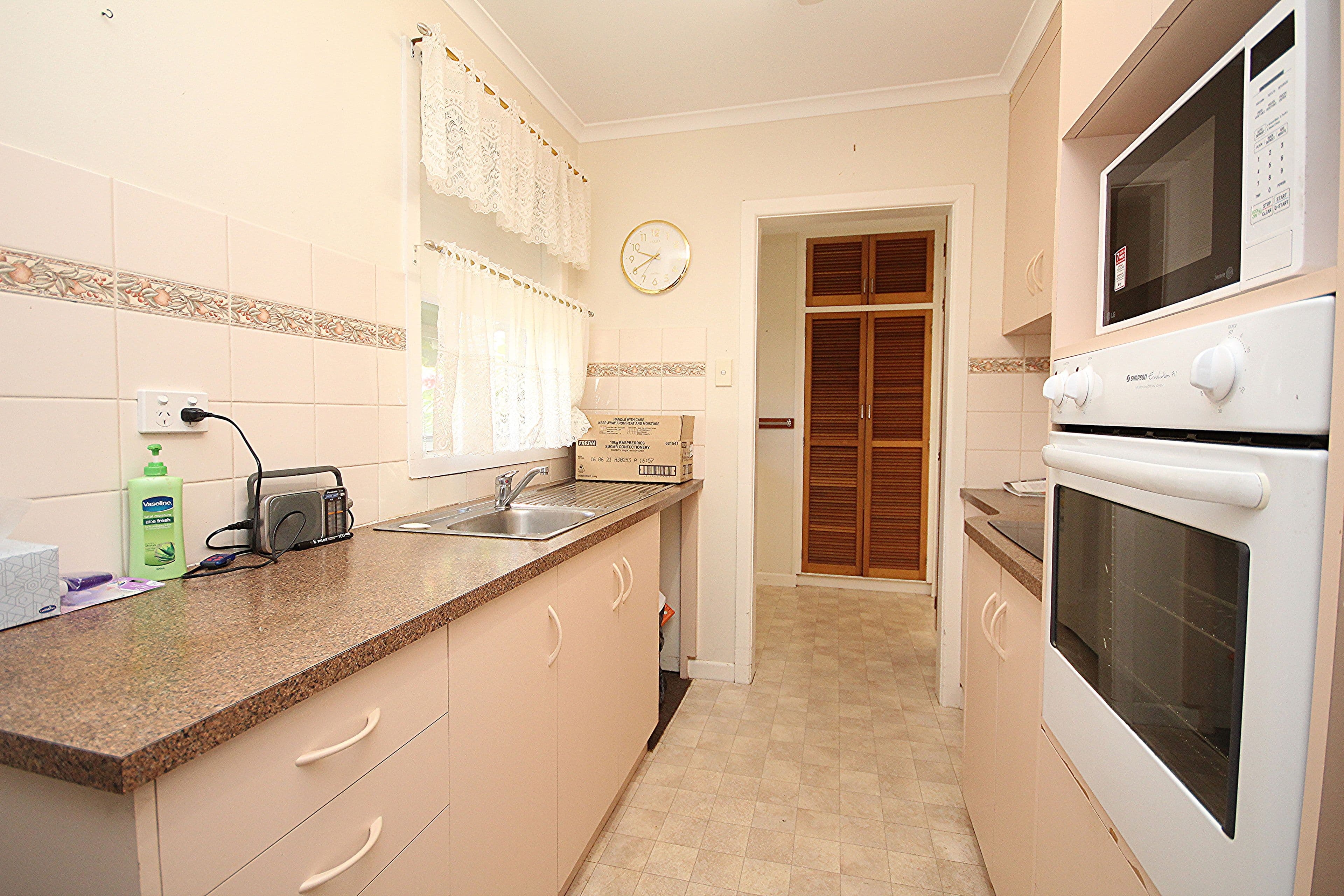 7 Roberts Avenue, Horsham VIC 3400, Horsham - Thumbnail 2