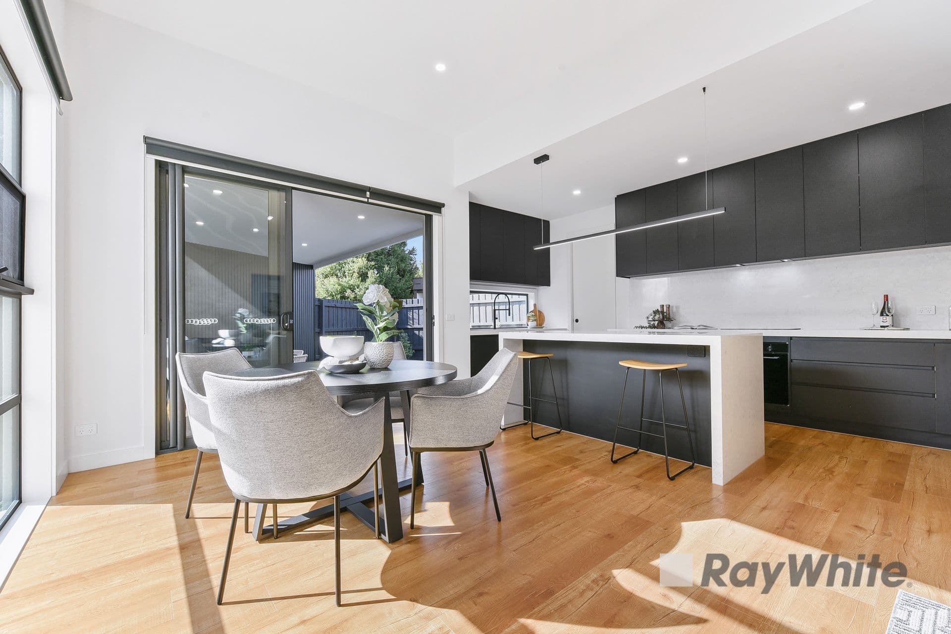 19 Leigh Court, Doveton VIC 3177, Doveton - Thumbnail 4