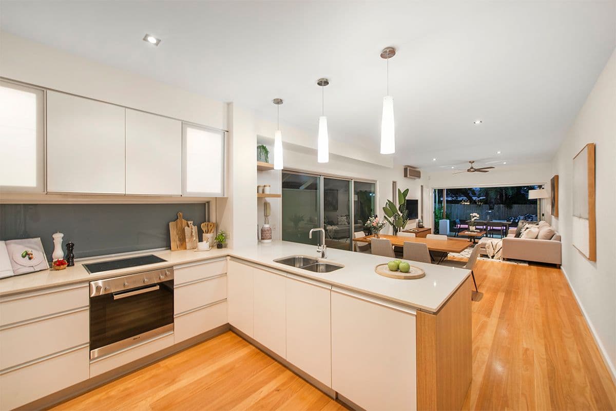 8 First Avenue, Palm Beach QLD 4221, Palm Beach - Thumbnail 2