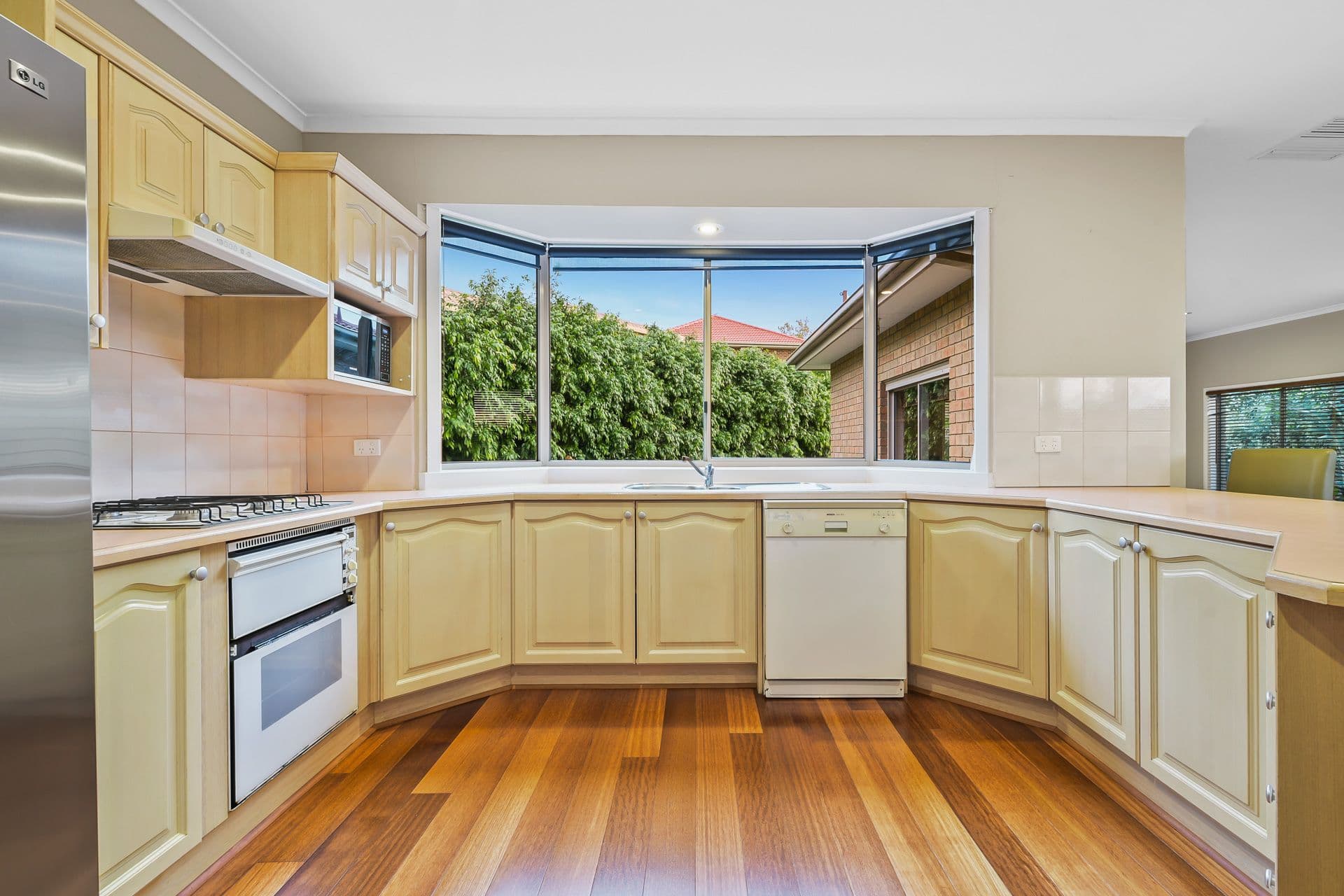 10 Ashford Court, Berwick VIC 3806, Berwick - Thumbnail 4