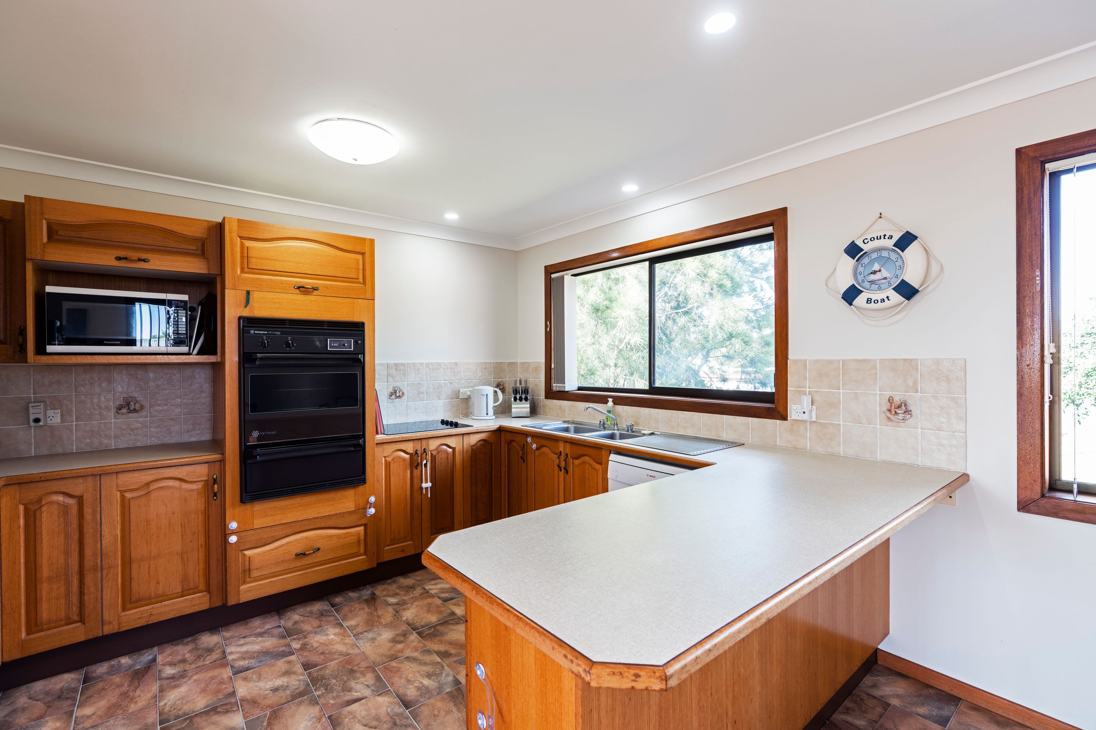156 The Lake Circuit, Culburra Beach - Thumbnail 5