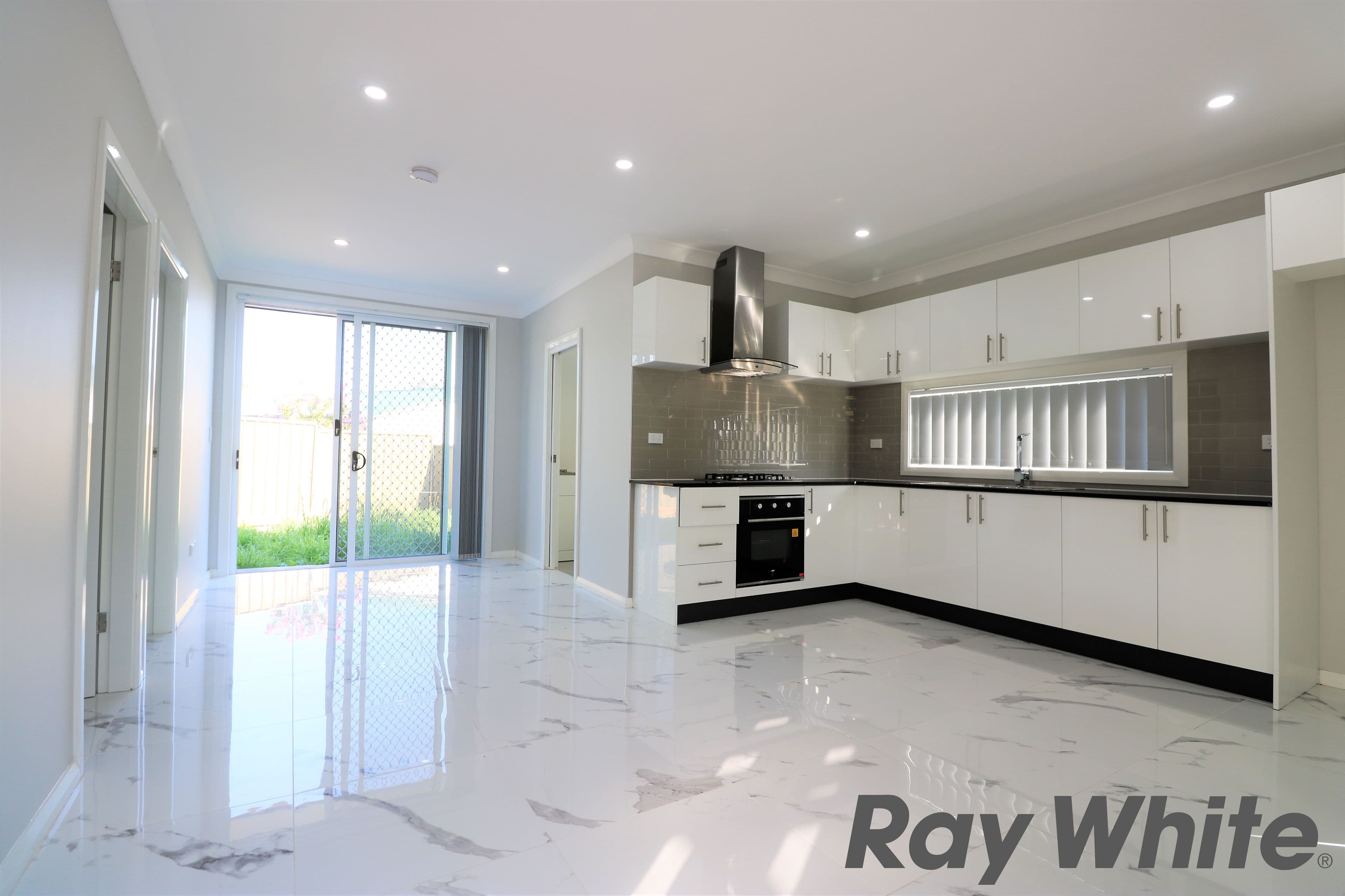5A Savery Place, Fairfield West NSW 2165, Fairfield West - Thumbnail 2