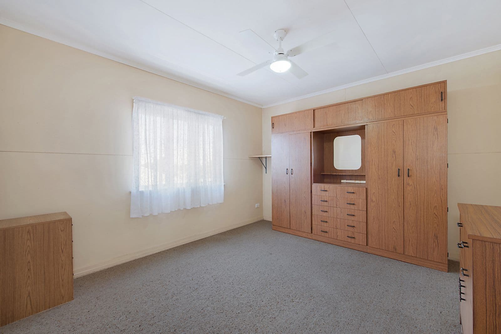 70 Lindwall Street, Upper Mount Gravatt QLD 4122, Upper Mount Gravatt - Thumbnail 6