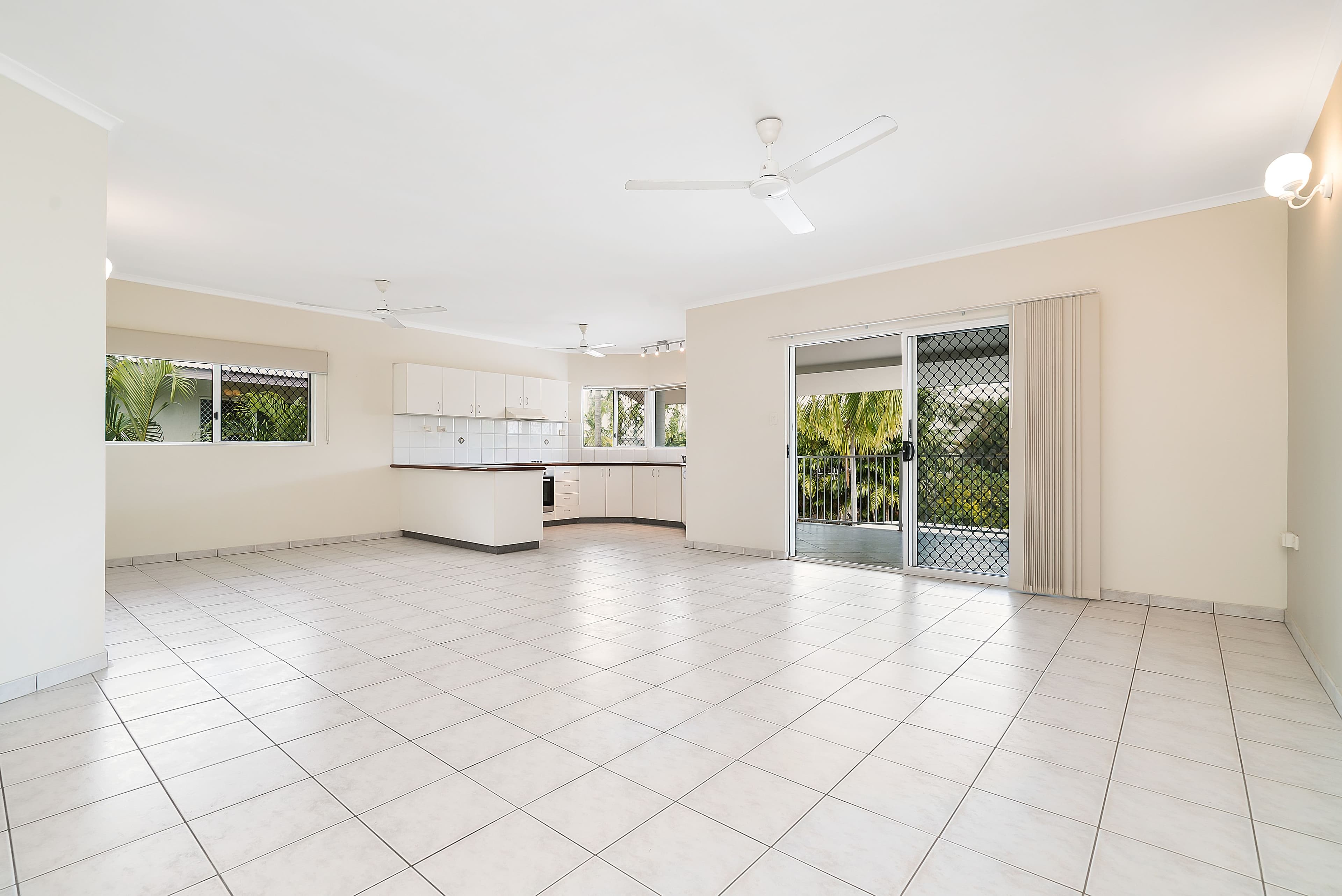 20/138 Casuarina Drive, Nightcliff NT 0810, Nightcliff - Image 1