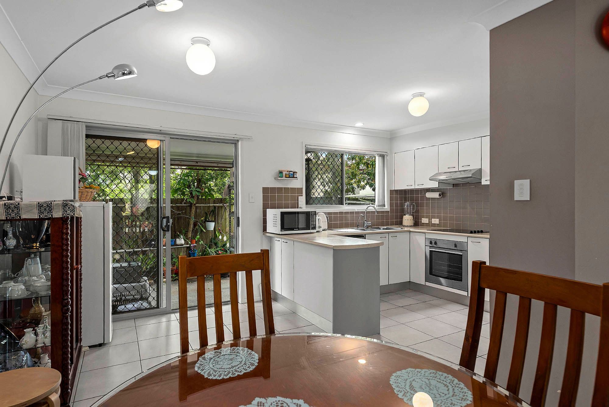 130 Jutland Street, Oxley QLD 4075, Oxley - Thumbnail 4
