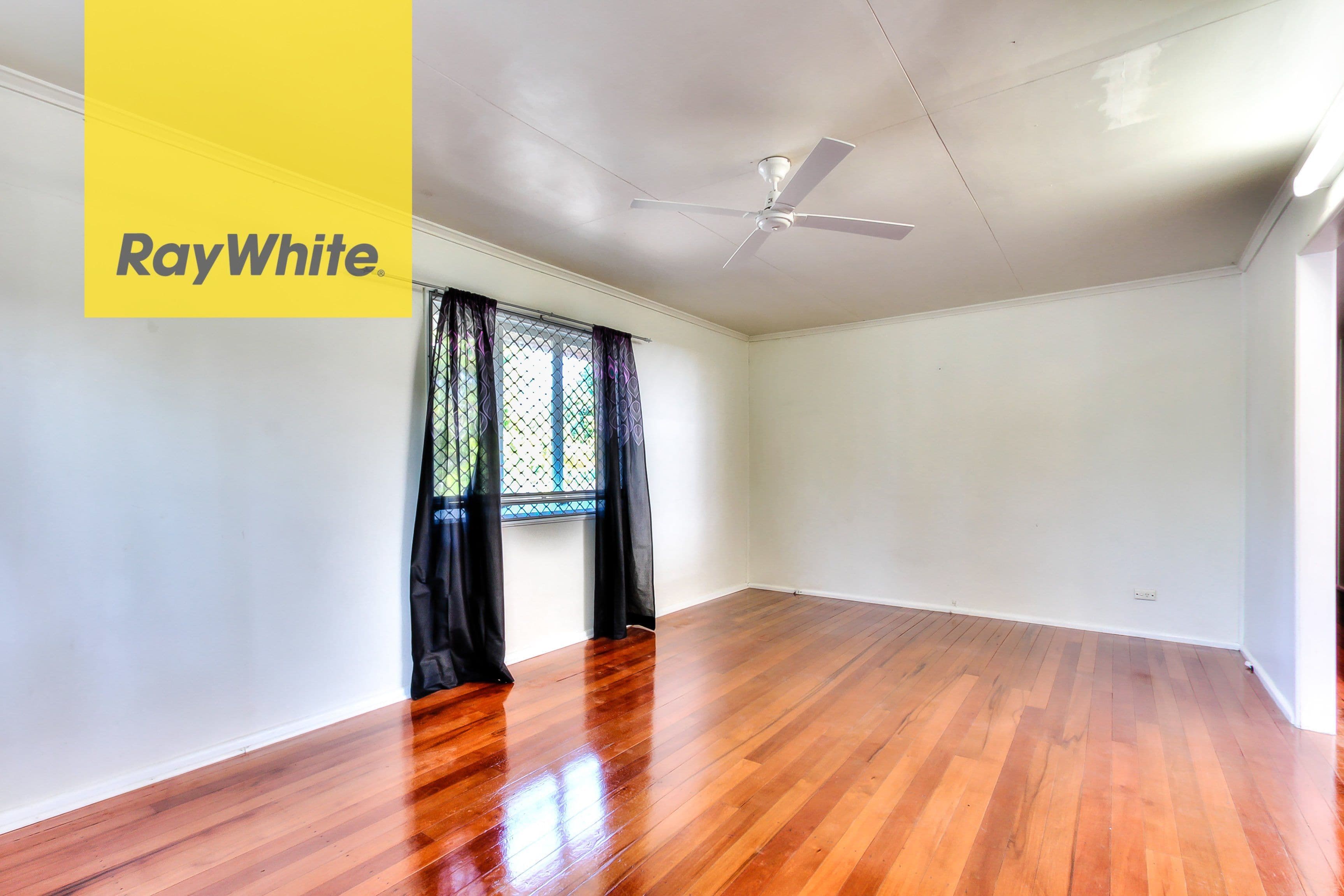 32 North Road, Woodridge QLD 4114, Woodridge - Thumbnail 2