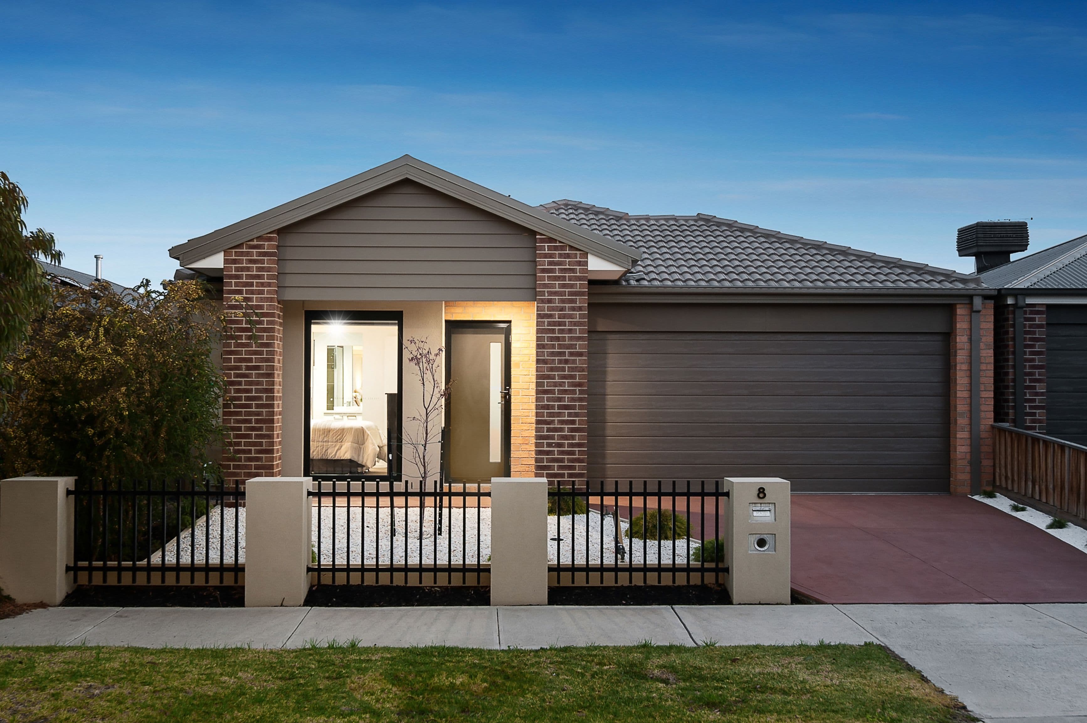 8 Armidale Drive, Pakenham VIC 3810, Pakenham - Image 1