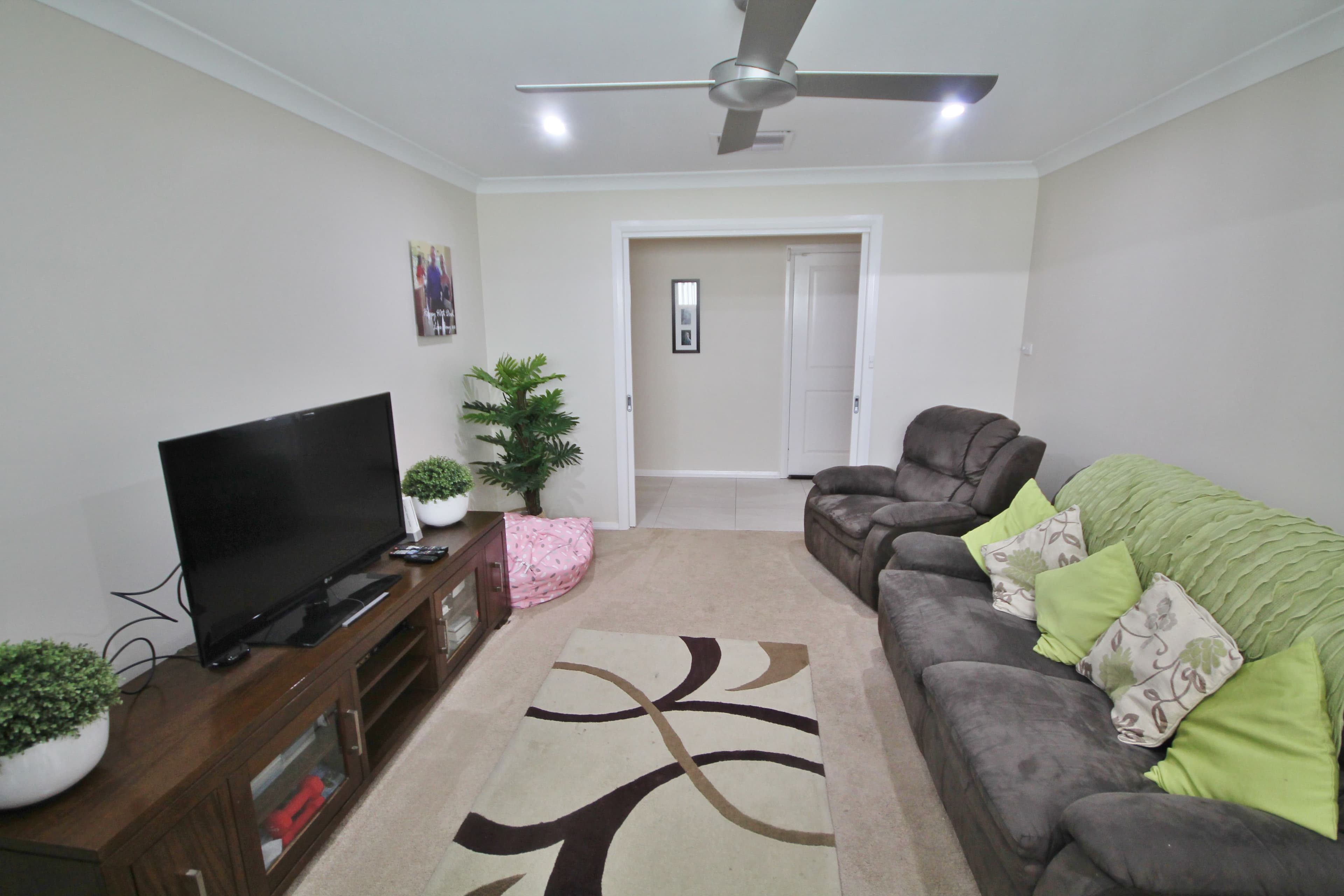 16 Orchard Street, Young - Thumbnail 8