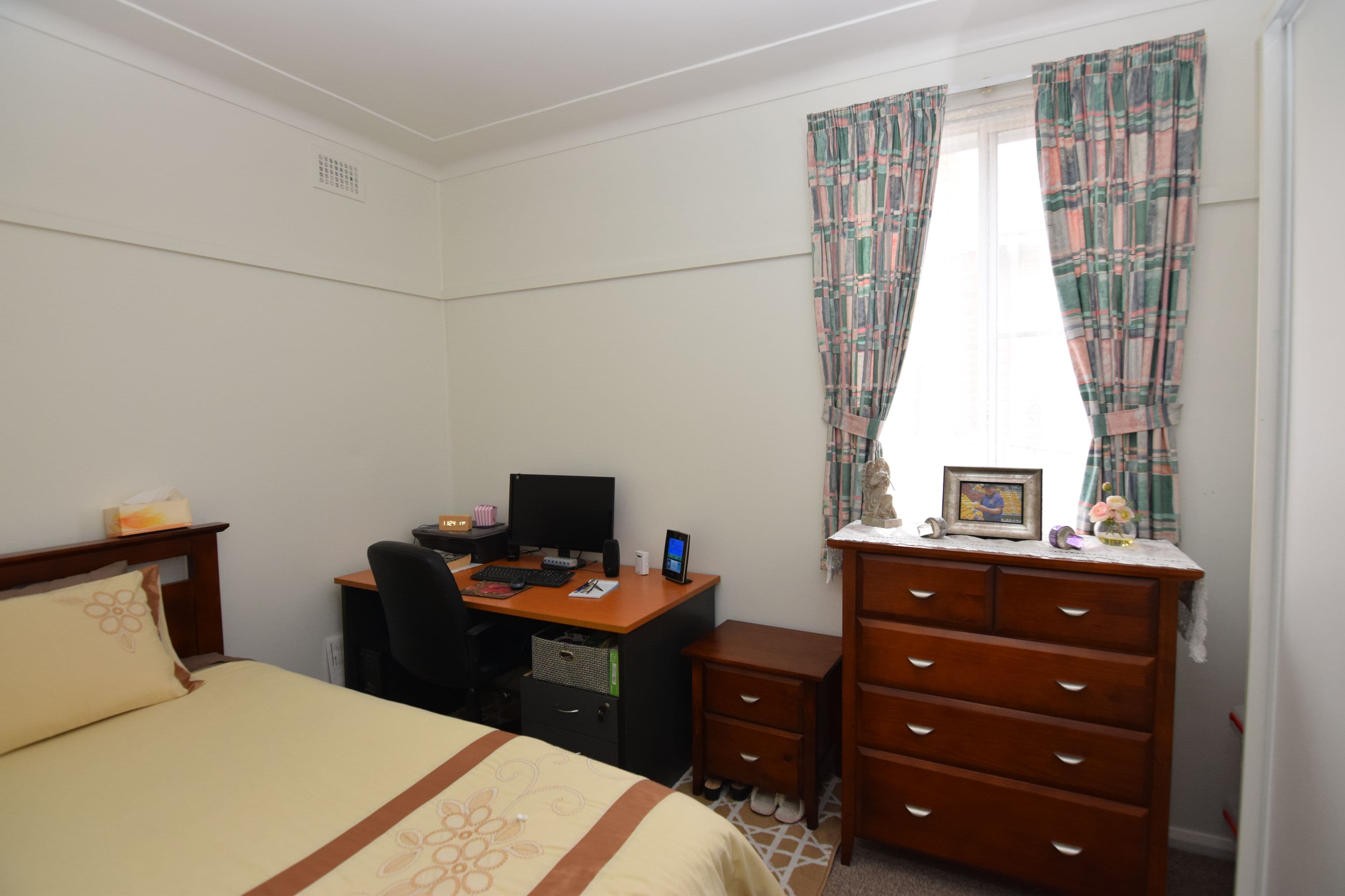 106 Douglas Street, Tenterfield NSW 2372, Tenterfield - Thumbnail 5