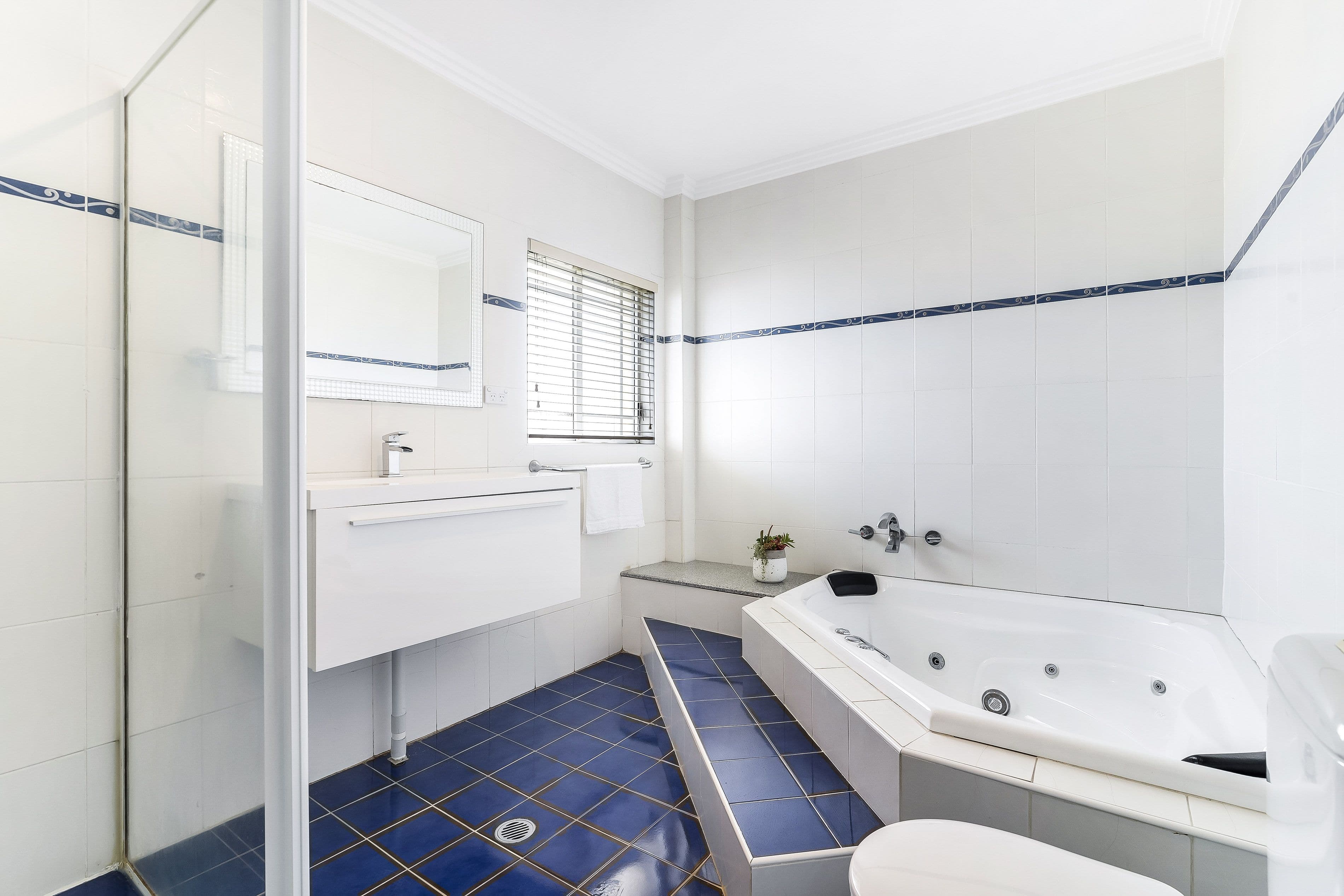 24 Arnold Avenue, Yagoona - Thumbnail 8