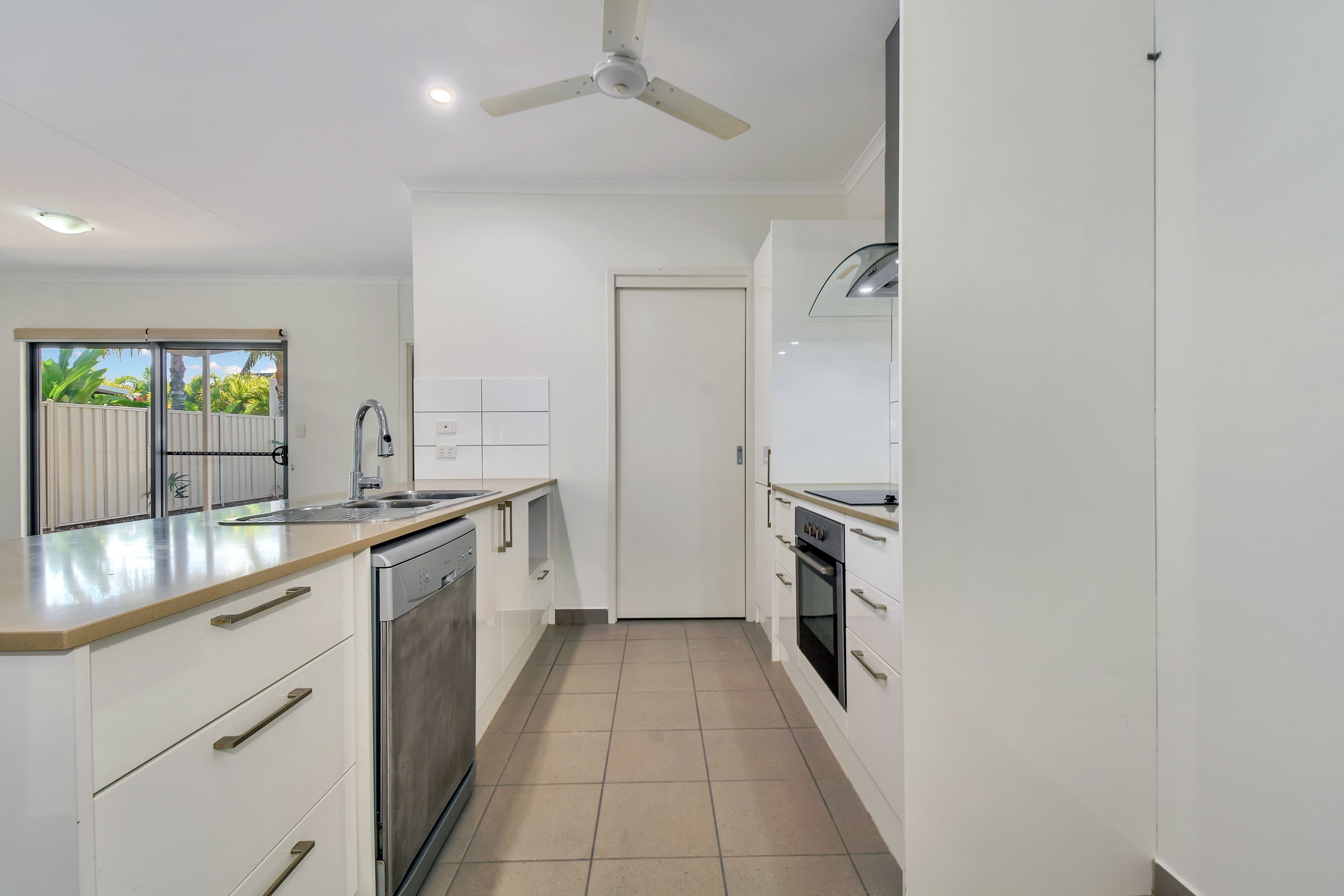 11A Stephanie Street, Bellamack NT 0832, Bellamack - Thumbnail 4