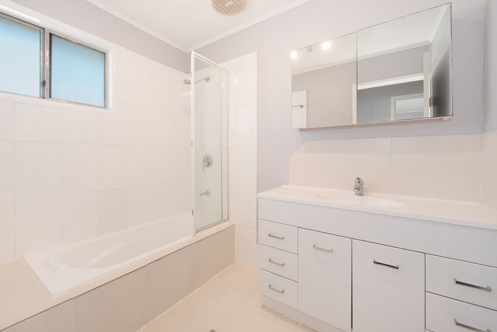64 Dobbs Street, Holland Park West QLD 4121, Holland Park West - Thumbnail 7