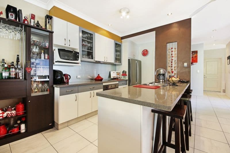 44 Mawarra Street, Chevron Island QLD 4217, Chevron Island - Thumbnail 4