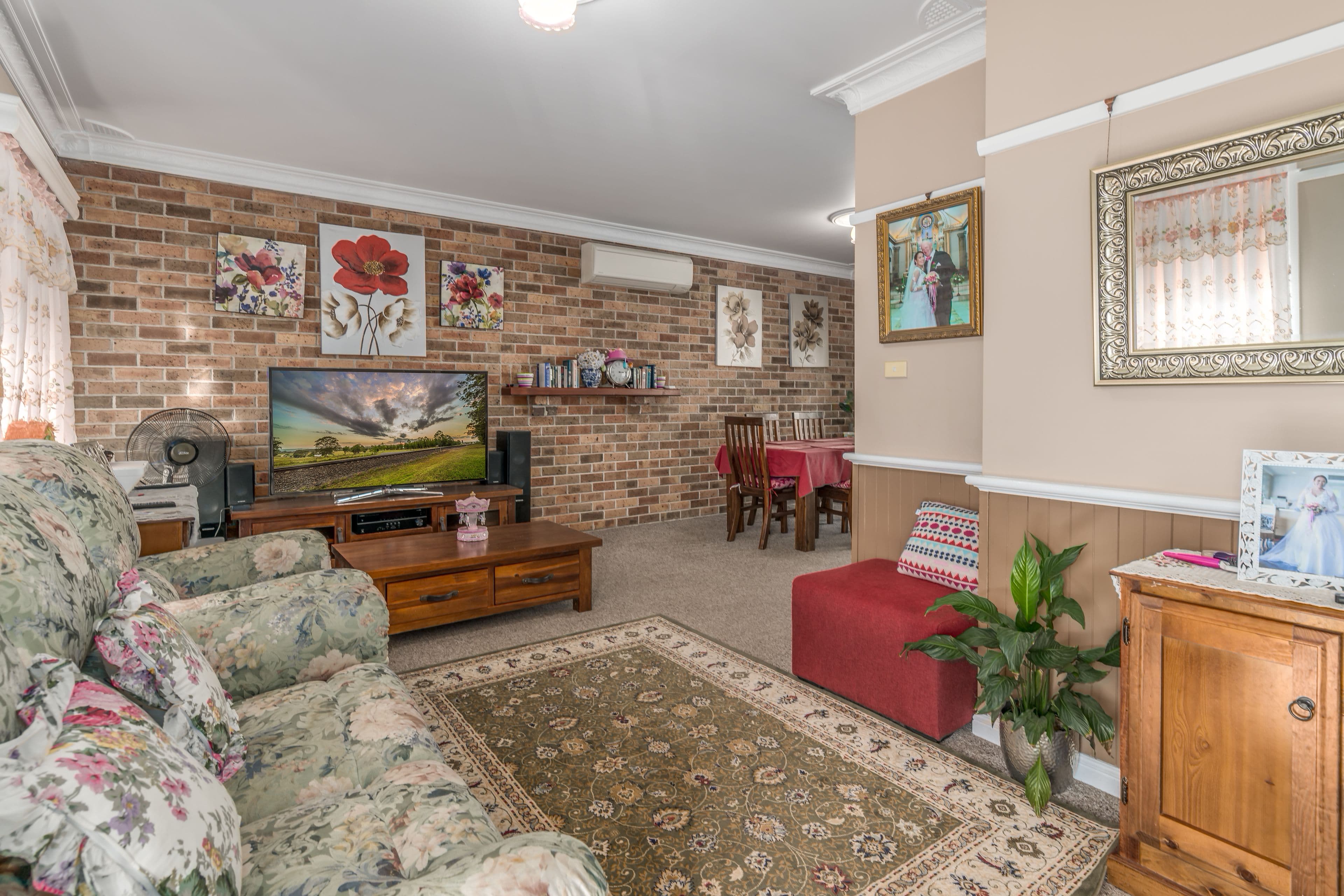 68 Queen Street, Clarence Town - Thumbnail 2