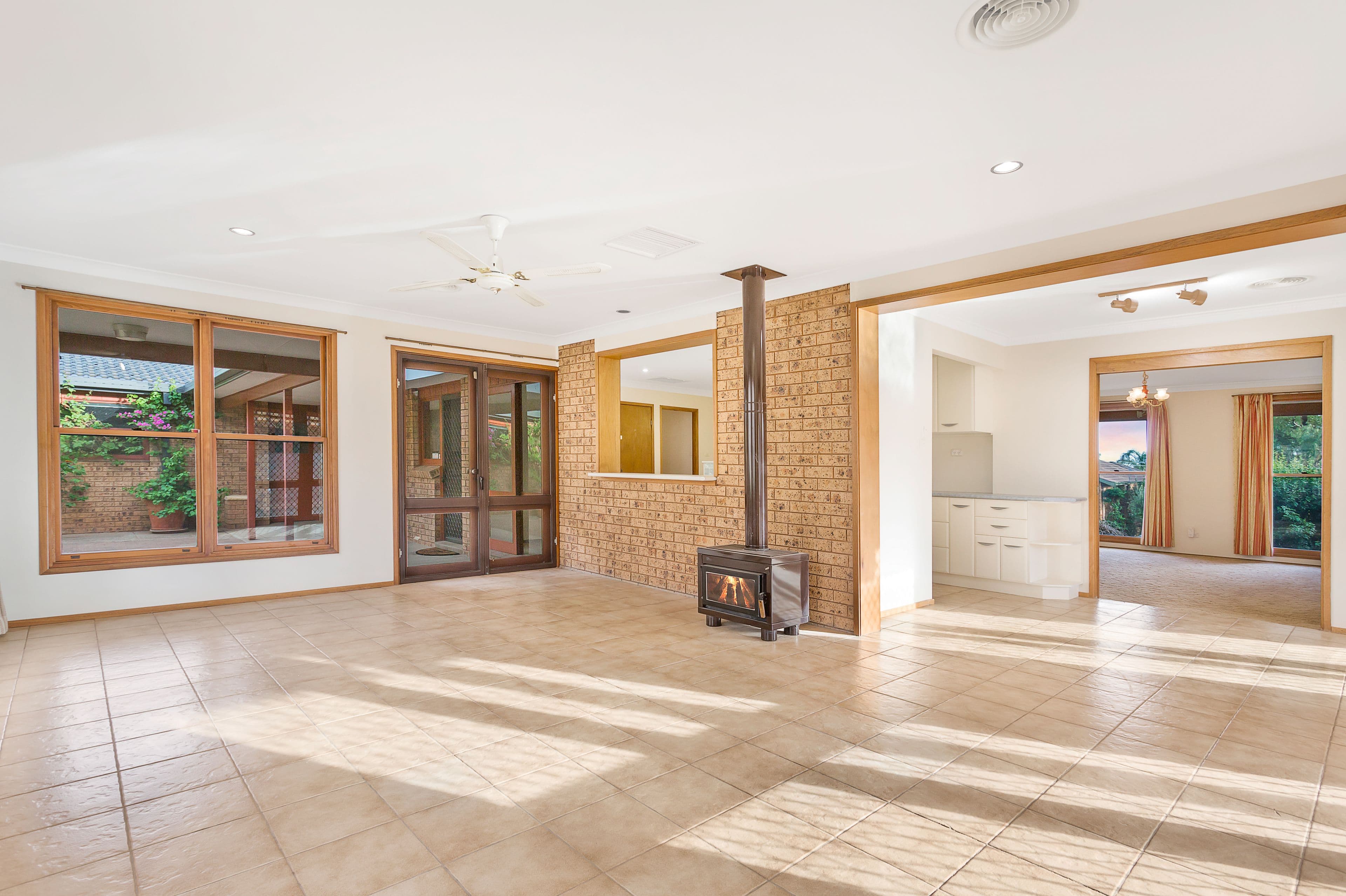 12 Prentice Avenue, Tamworth NSW 2340, Tamworth - Thumbnail 7