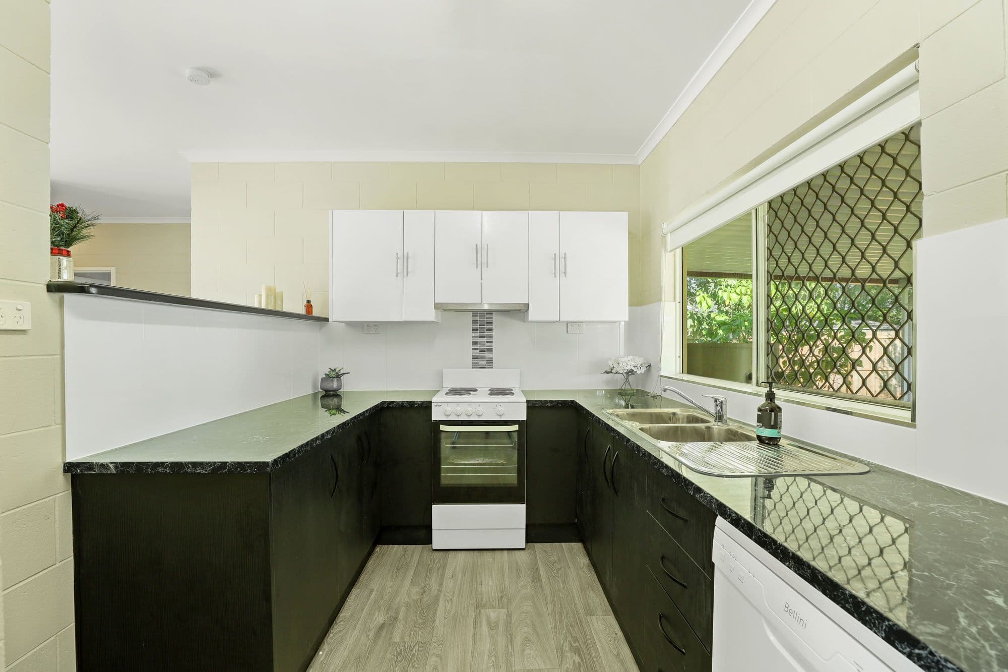 4 Arnhem Close, Bentley Park QLD 4869, Bentley Park - Thumbnail 4
