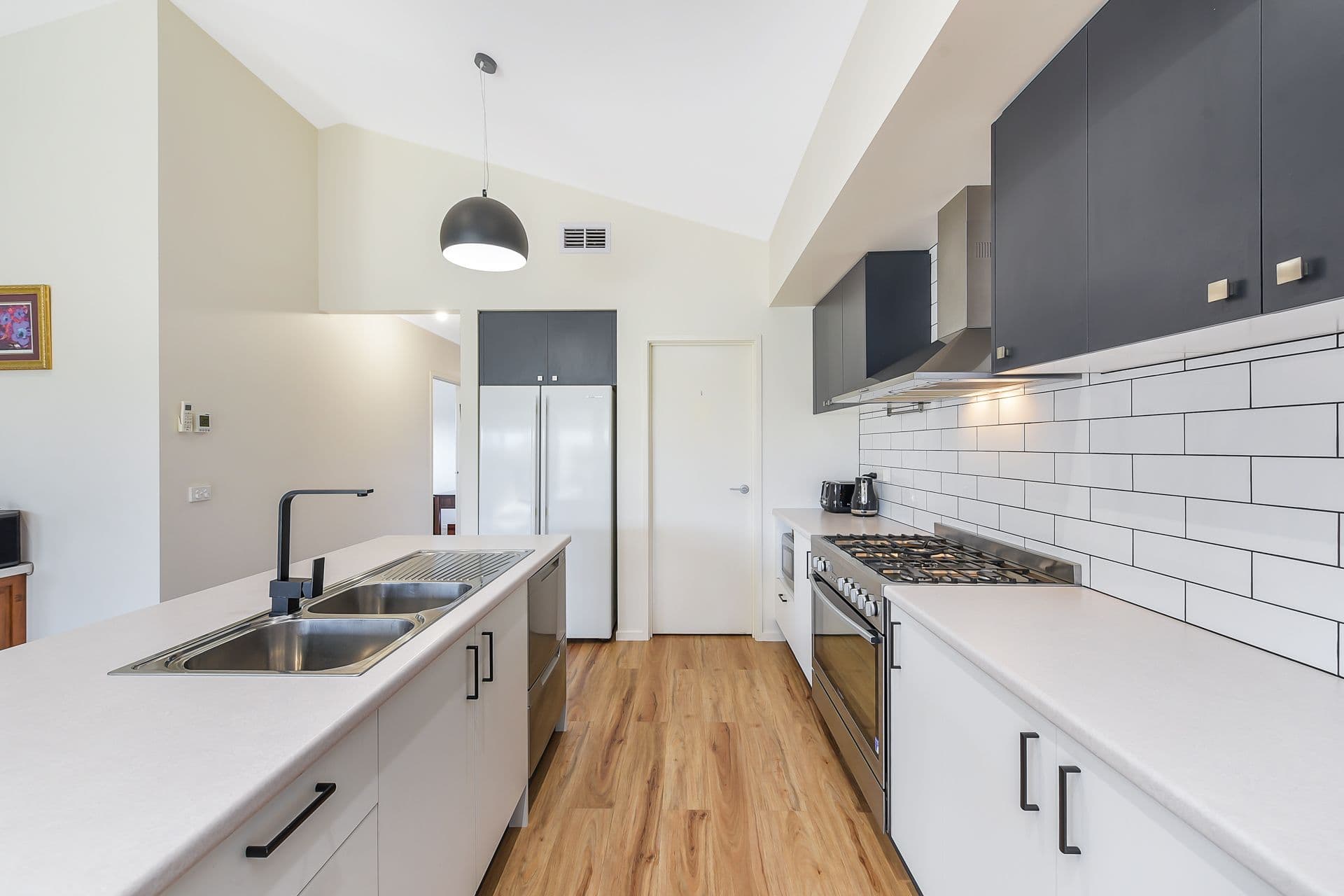1 Comtois Lane, Clyde North VIC 3978, Clyde North - Thumbnail 4