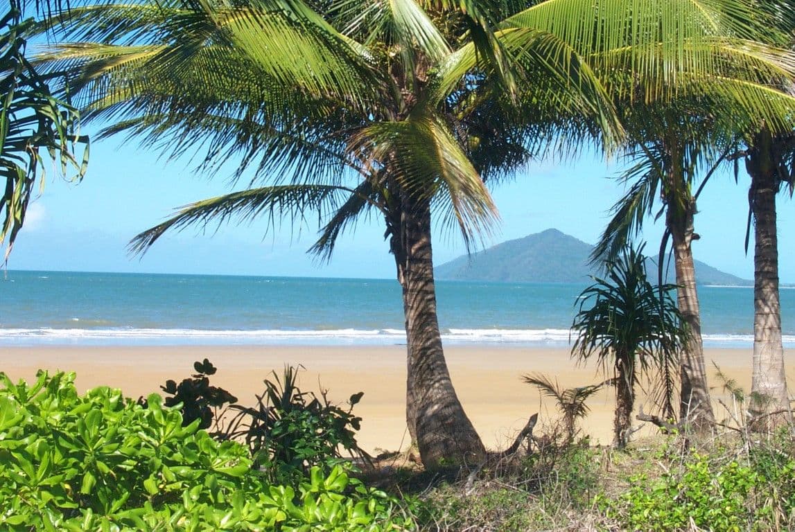 4 Endeavour Avenue, Mission Beach QLD 4852, Mission Beach - Thumbnail 3