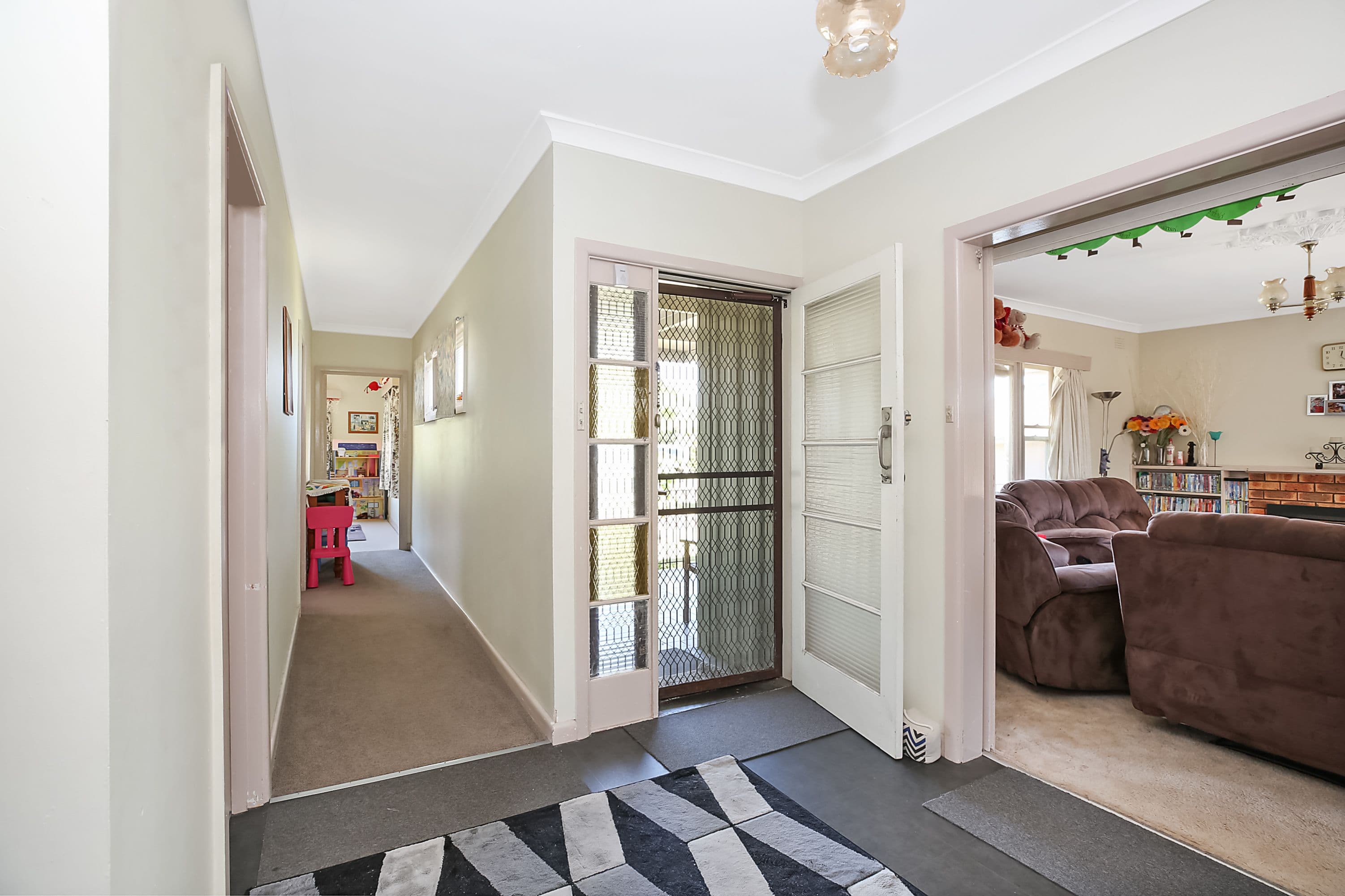 52 Manifold Street, Camperdown VIC 3260, Camperdown - Thumbnail 3