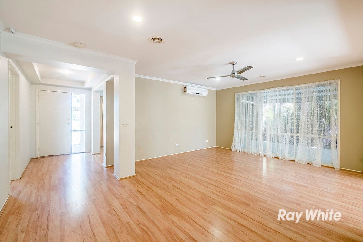 46 Central Parkway, Cranbourne West VIC 3977, Cranbourne West - Thumbnail 5