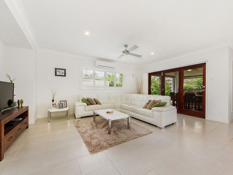 11 Stone Creek Drive, Upper Coomera QLD 4209, Upper Coomera - Thumbnail 2
