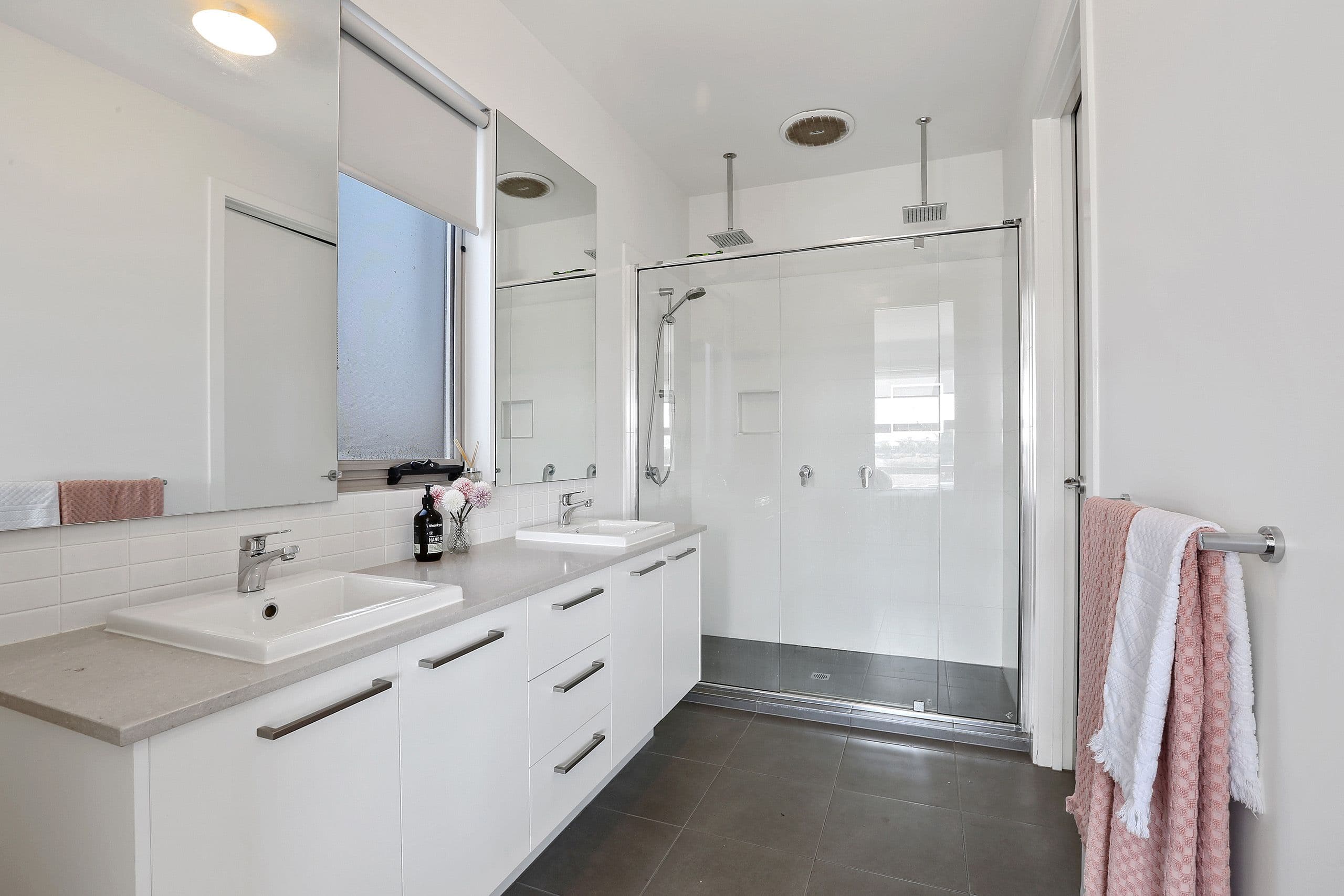 5 Black Swan Court, Lara VIC 3212, Lara - Thumbnail 4