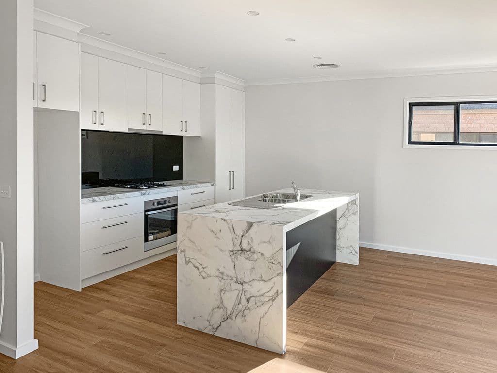 15 Tobin Street, Ararat VIC 3377, Ararat - Thumbnail 2