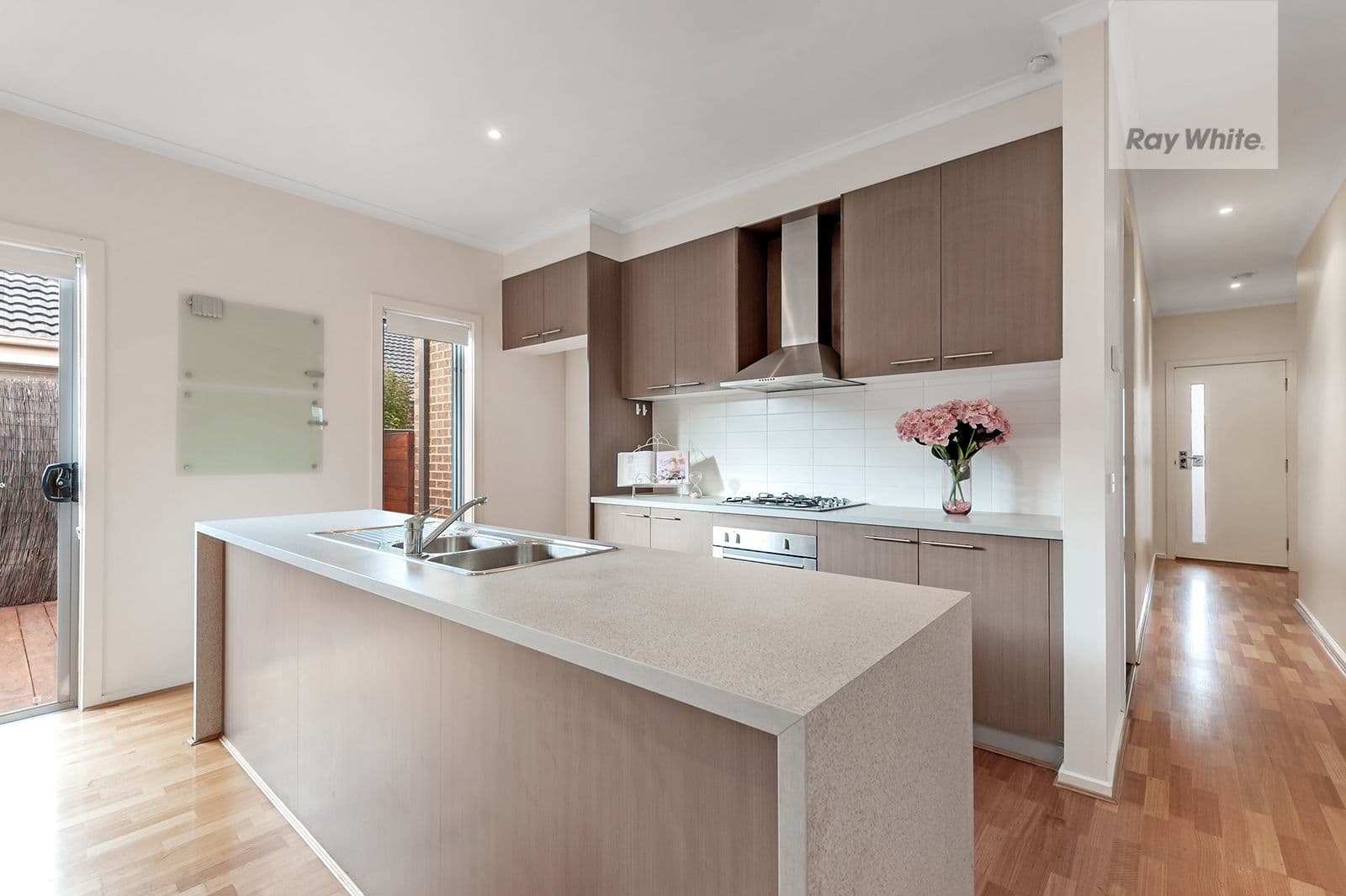 18 Healesville Loop, Craigieburn VIC 3064, Craigieburn - Thumbnail 4