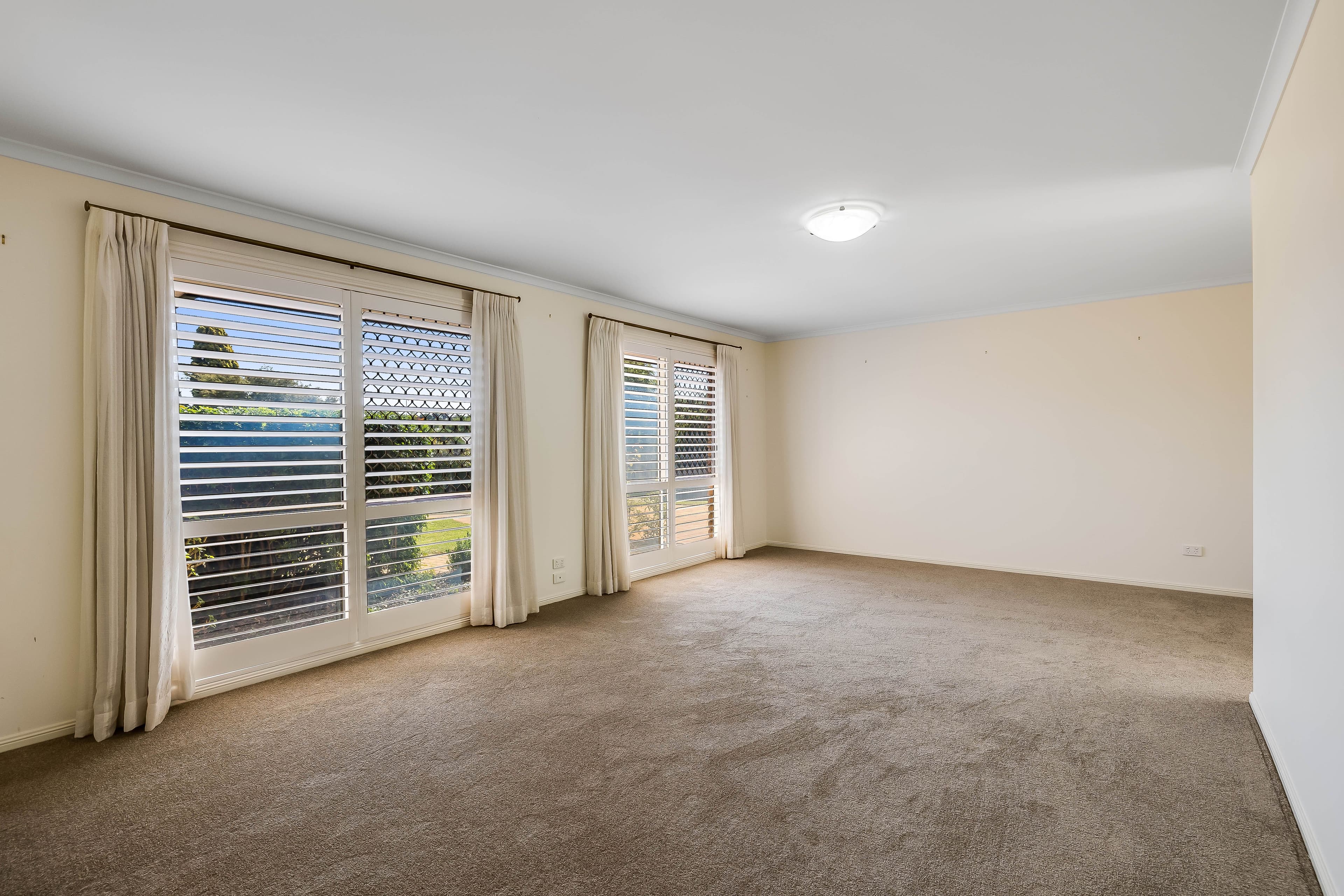 10 Lorraine Crescent, Centenary Heights QLD 4350, Centenary Heights - Thumbnail 3