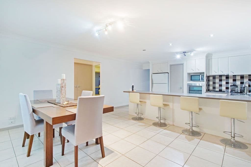 8 Dine Court, Upper Coomera QLD 4209, Upper Coomera - Thumbnail 3