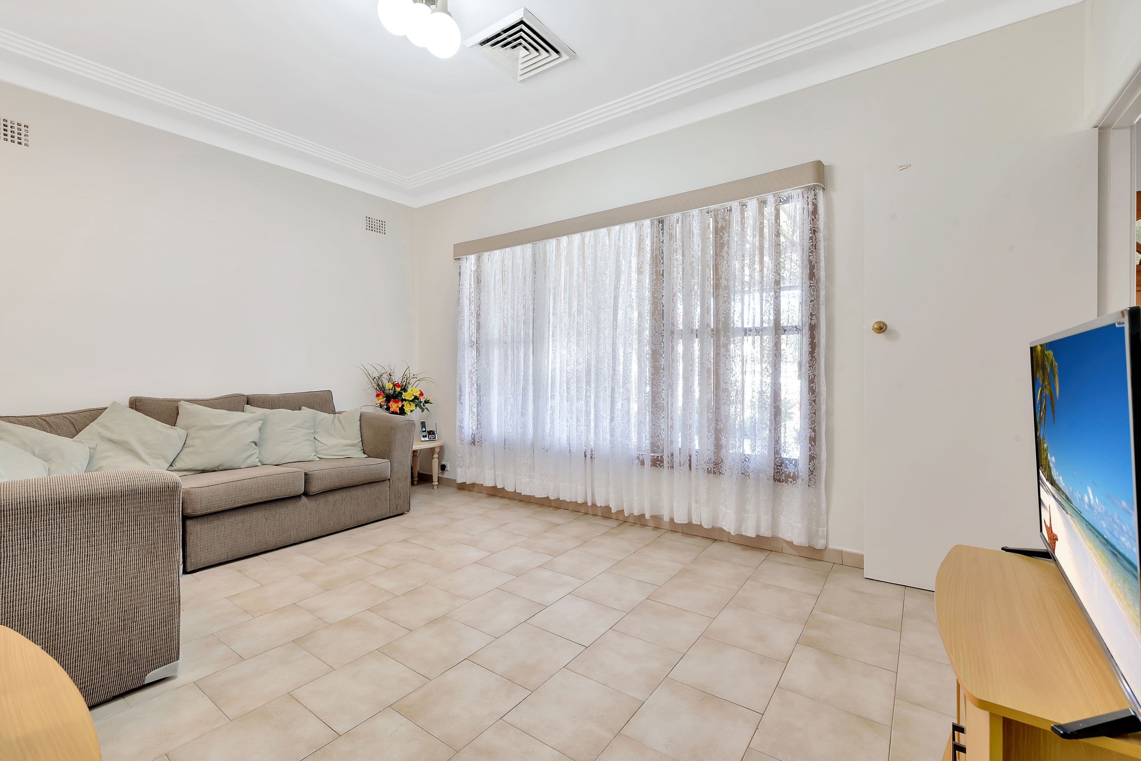 19 Edensor Road, Cabramatta West - Thumbnail 3