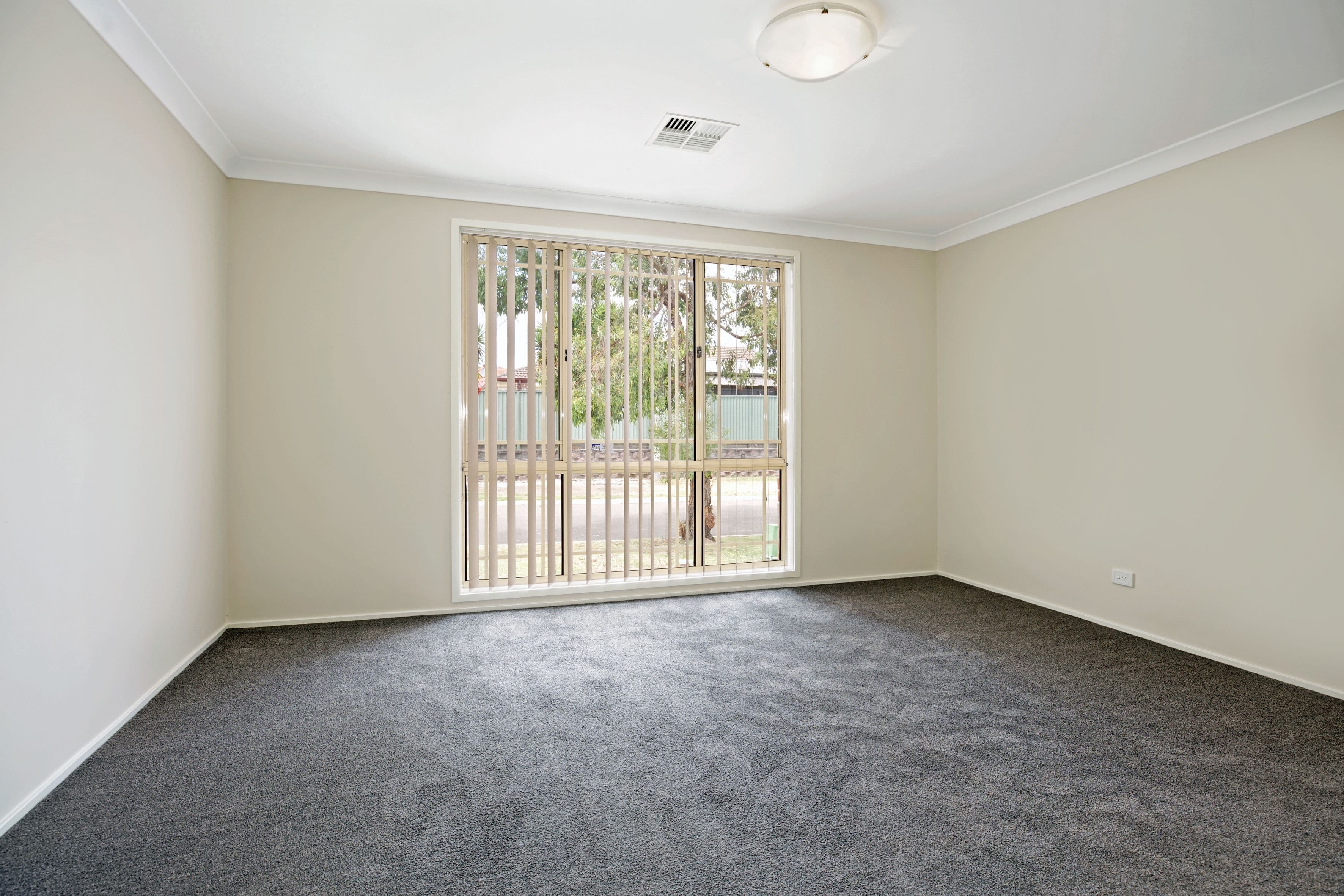 2 Butcherbird Place, Glenmore Park - Thumbnail 7