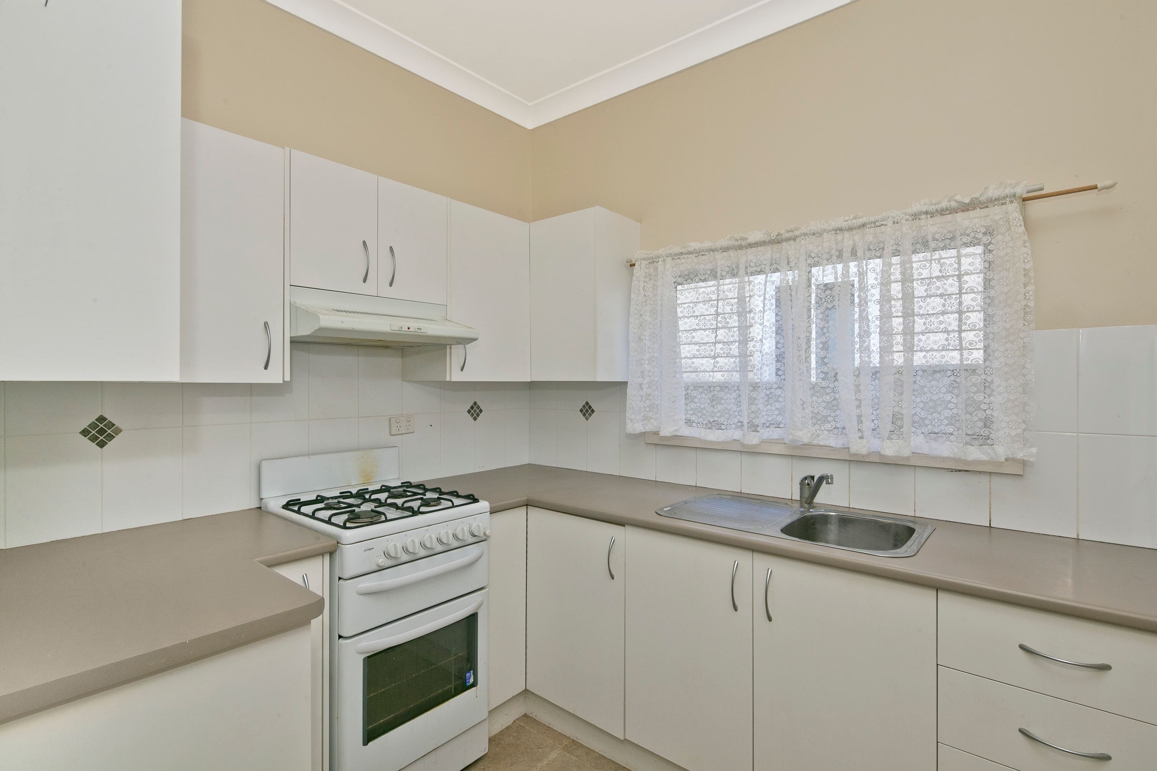58 Avoca Street, Goulburn - Thumbnail 4