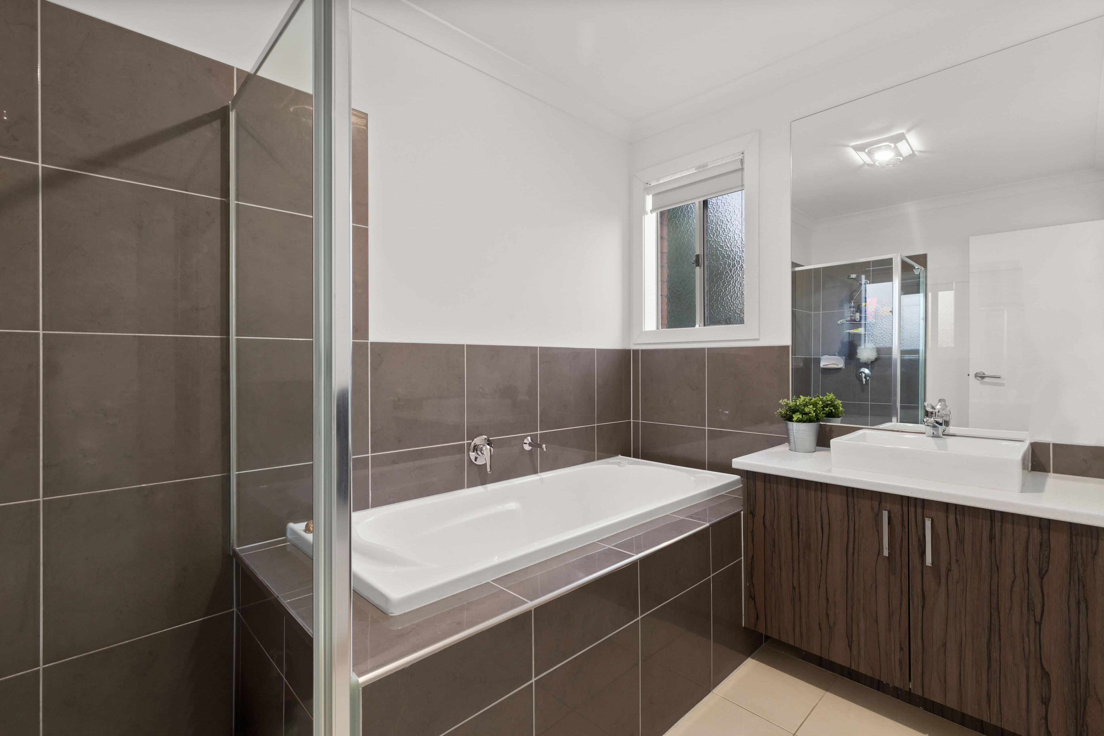 11 McKenna Place, Pakenham VIC 3810, Pakenham - Thumbnail 7