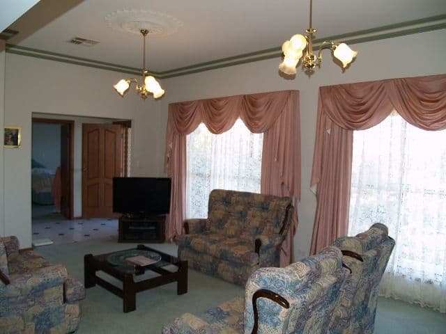 27 Marschall Street, Waikerie SA 5330, Waikerie - Thumbnail 4