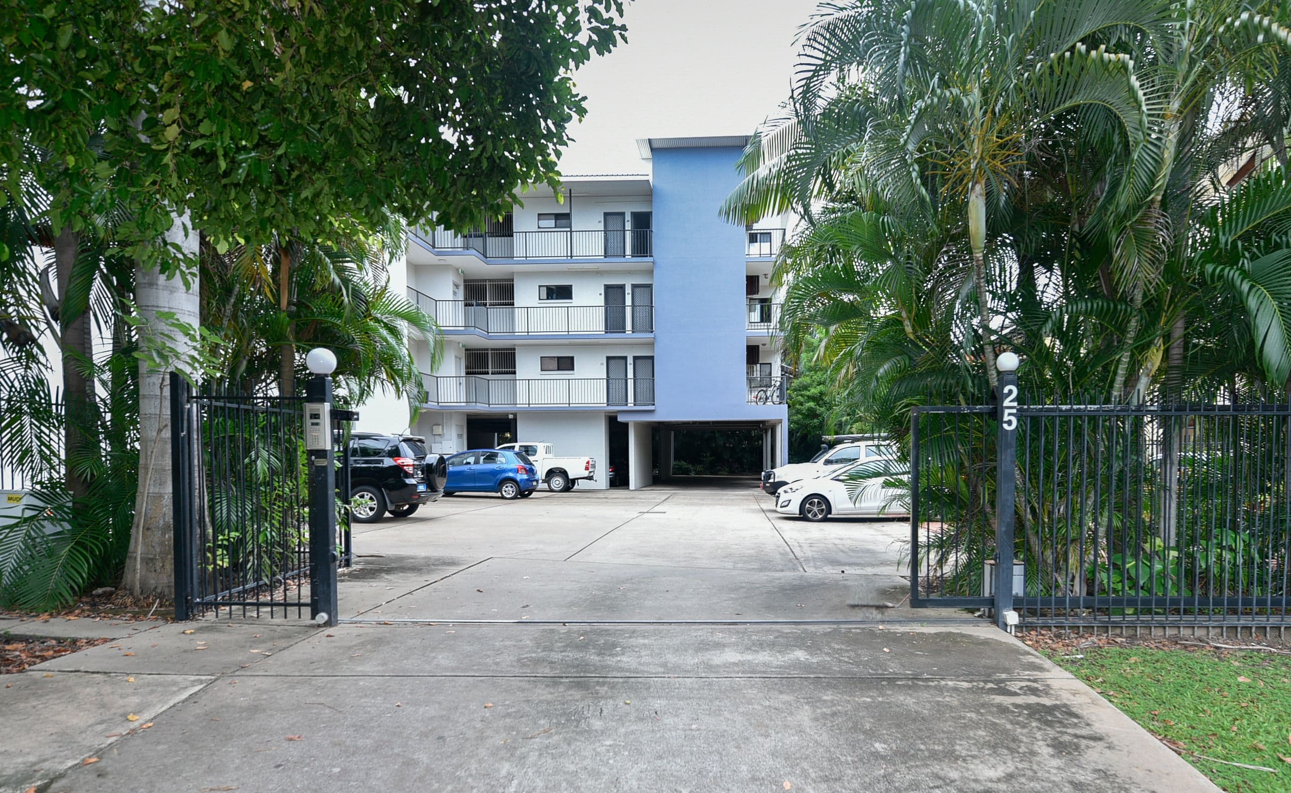 13/25 Sunset Drive, Coconut Grove NT 0810, Coconut Grove - Thumbnail 3