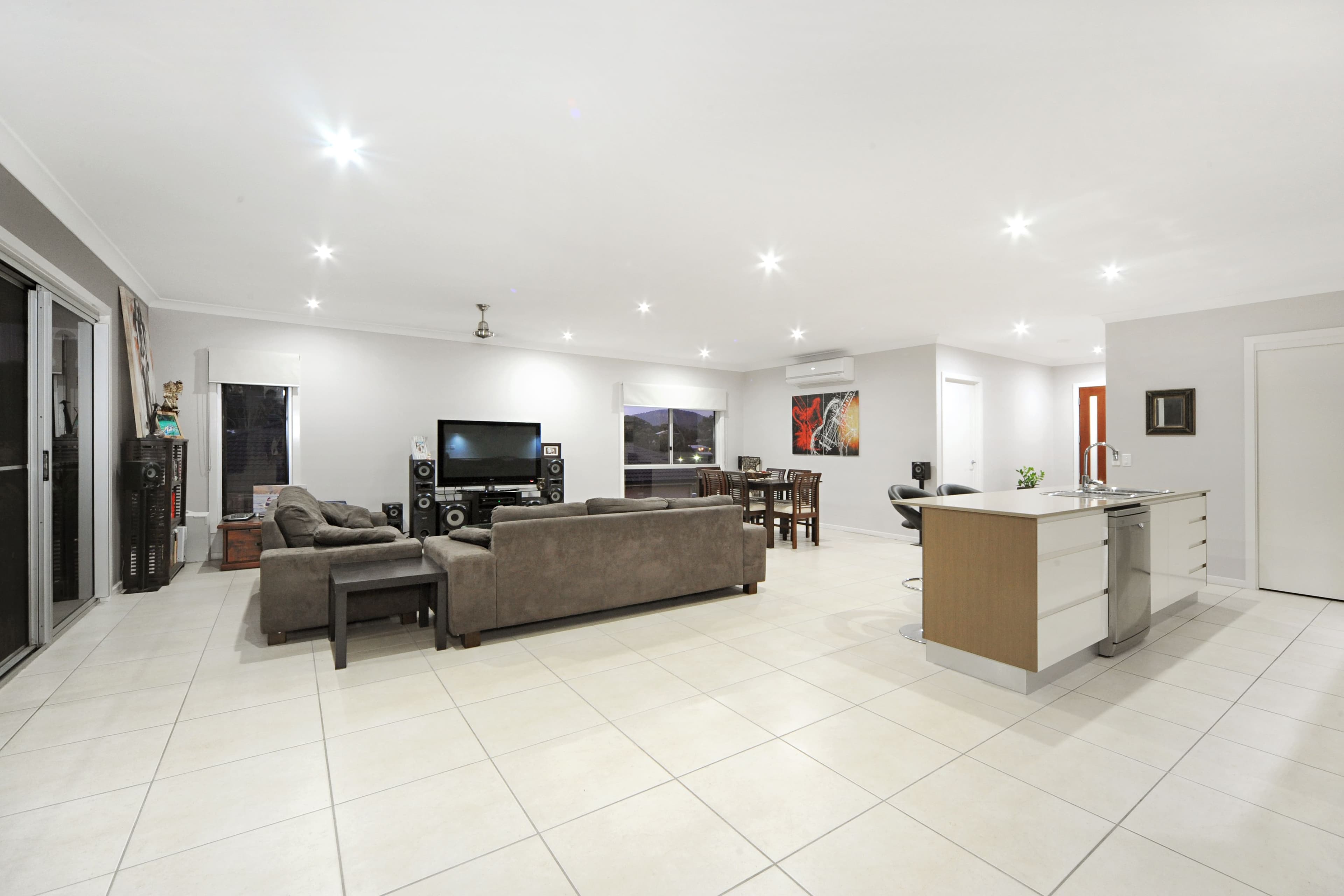 32 Sunset Drive, Jubilee Pocket QLD 4802, Jubilee Pocket - Thumbnail 6