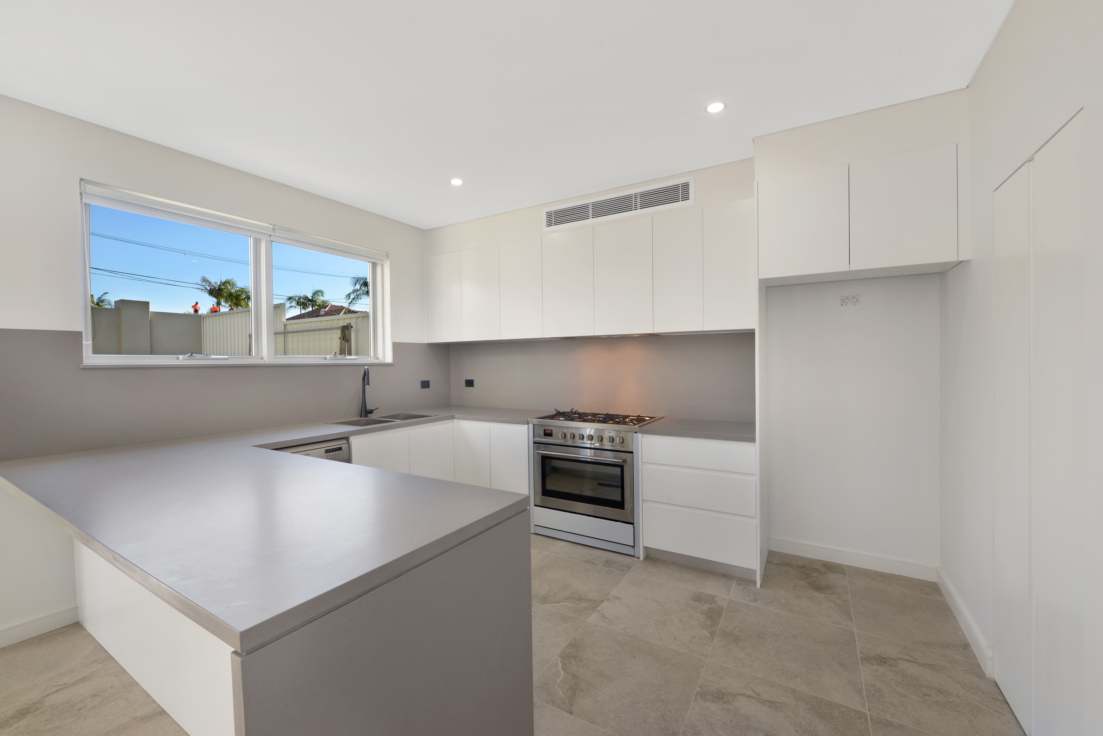 215 Box Road, Sylvania NSW 2224, Sylvania - Thumbnail 2