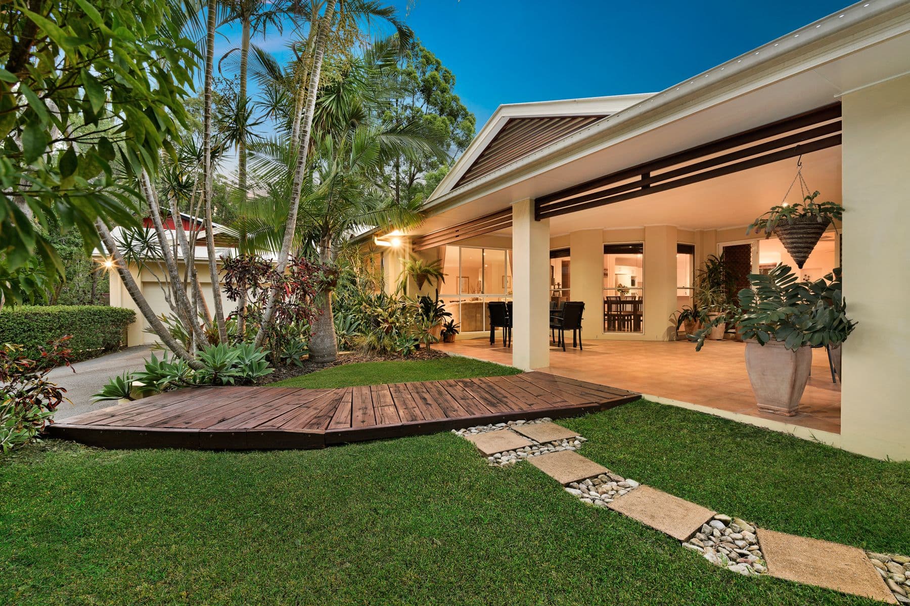 8 Pheasant Court, Cashmere QLD 4500, Cashmere - Image 1